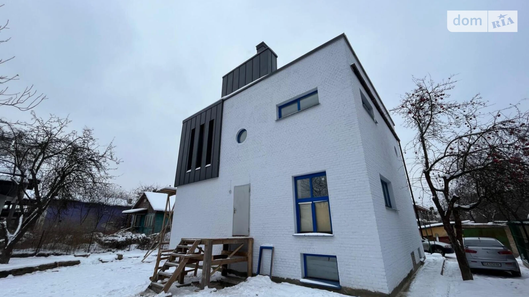 Продается дом на 3 этажа 235 кв. м с камином, цена: 180000 $ - фото 2