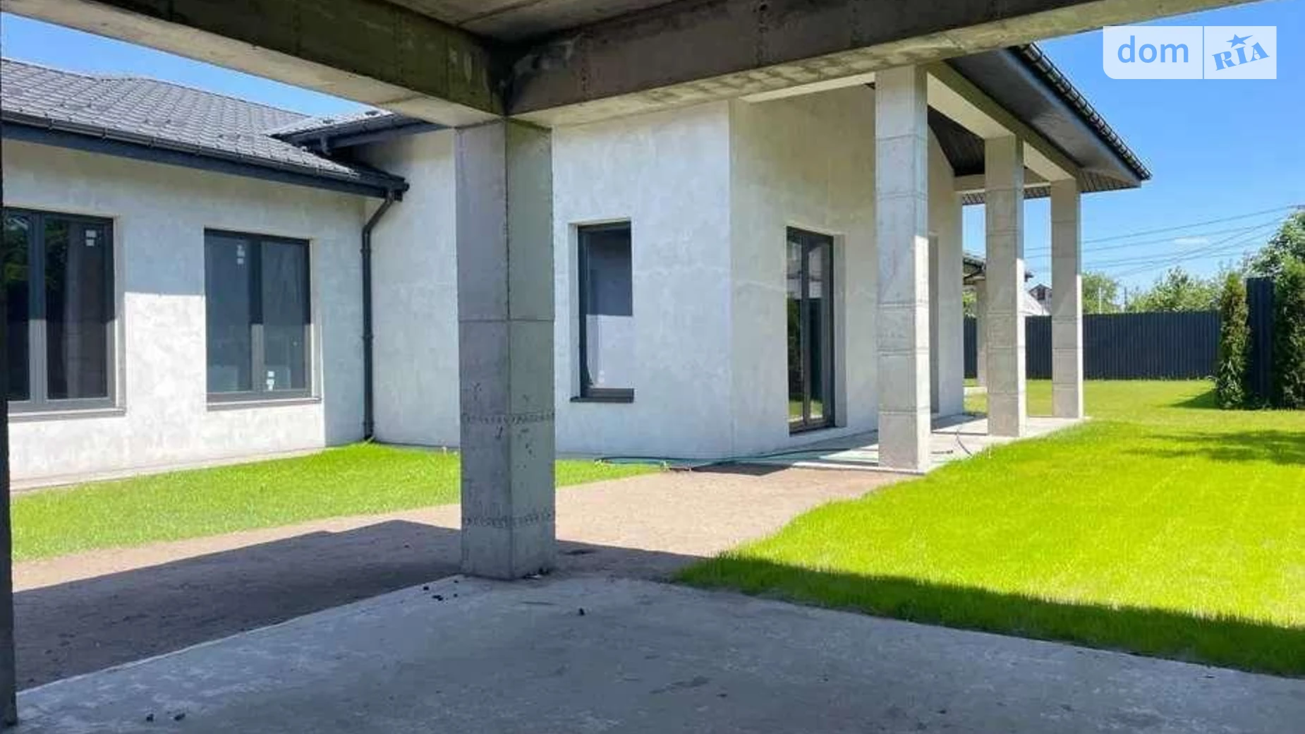 Продается одноэтажный дом 350 кв. м с гаражом, цена: 380000 $ - фото 2