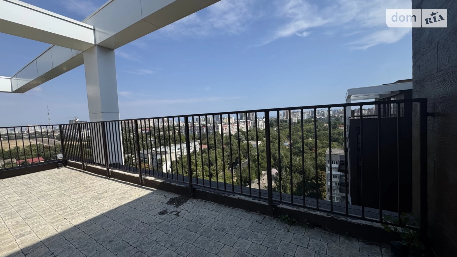 Продается 1-комнатная квартира 68 кв. м в Одессе, ул. Генуэзская, 8 - фото 2