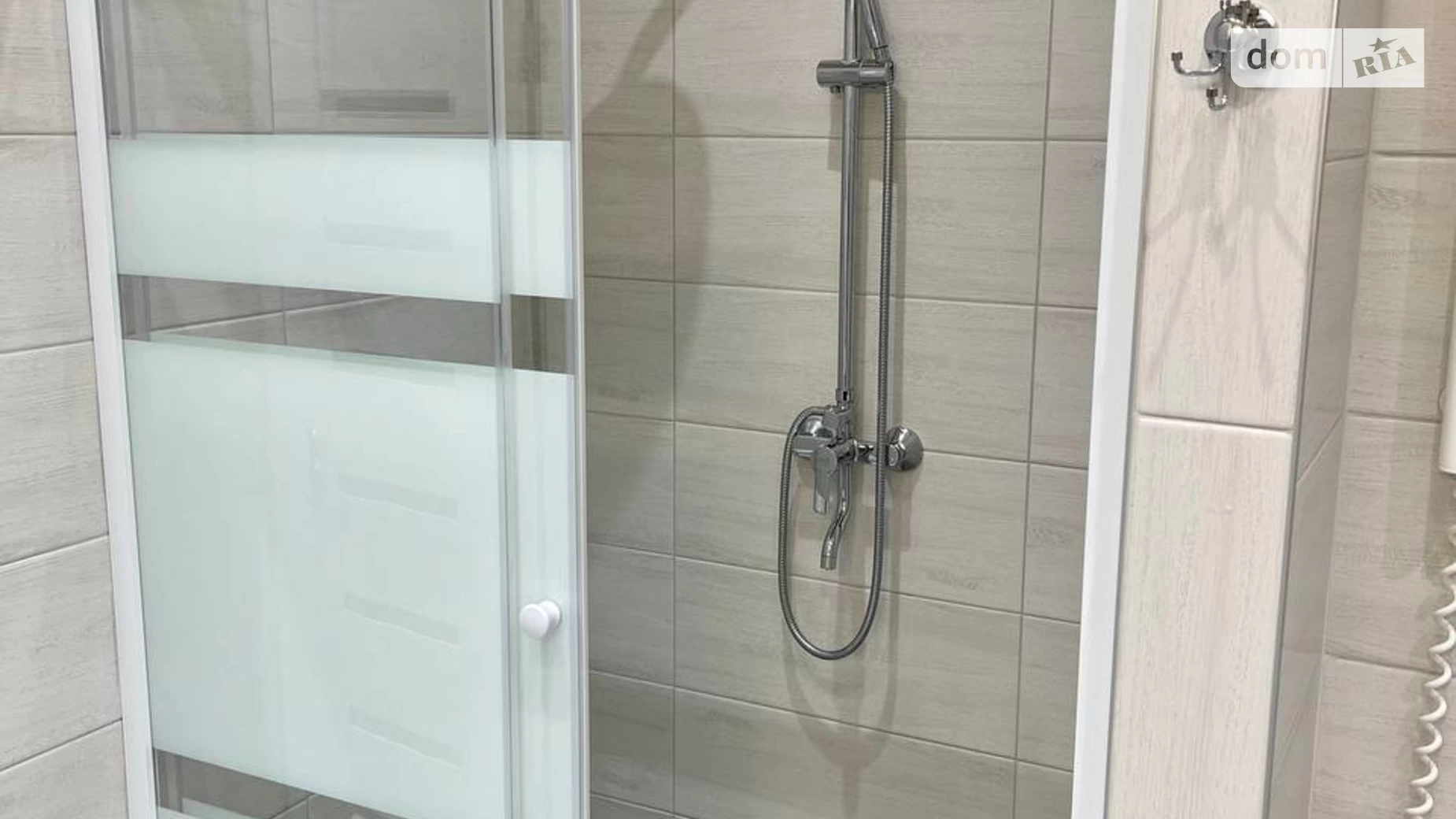 Продається 2-кімнатна квартира 42 кв. м у Дніпрі, вул. Моссаковського Володимира, 7 корпус 3 - фото 2