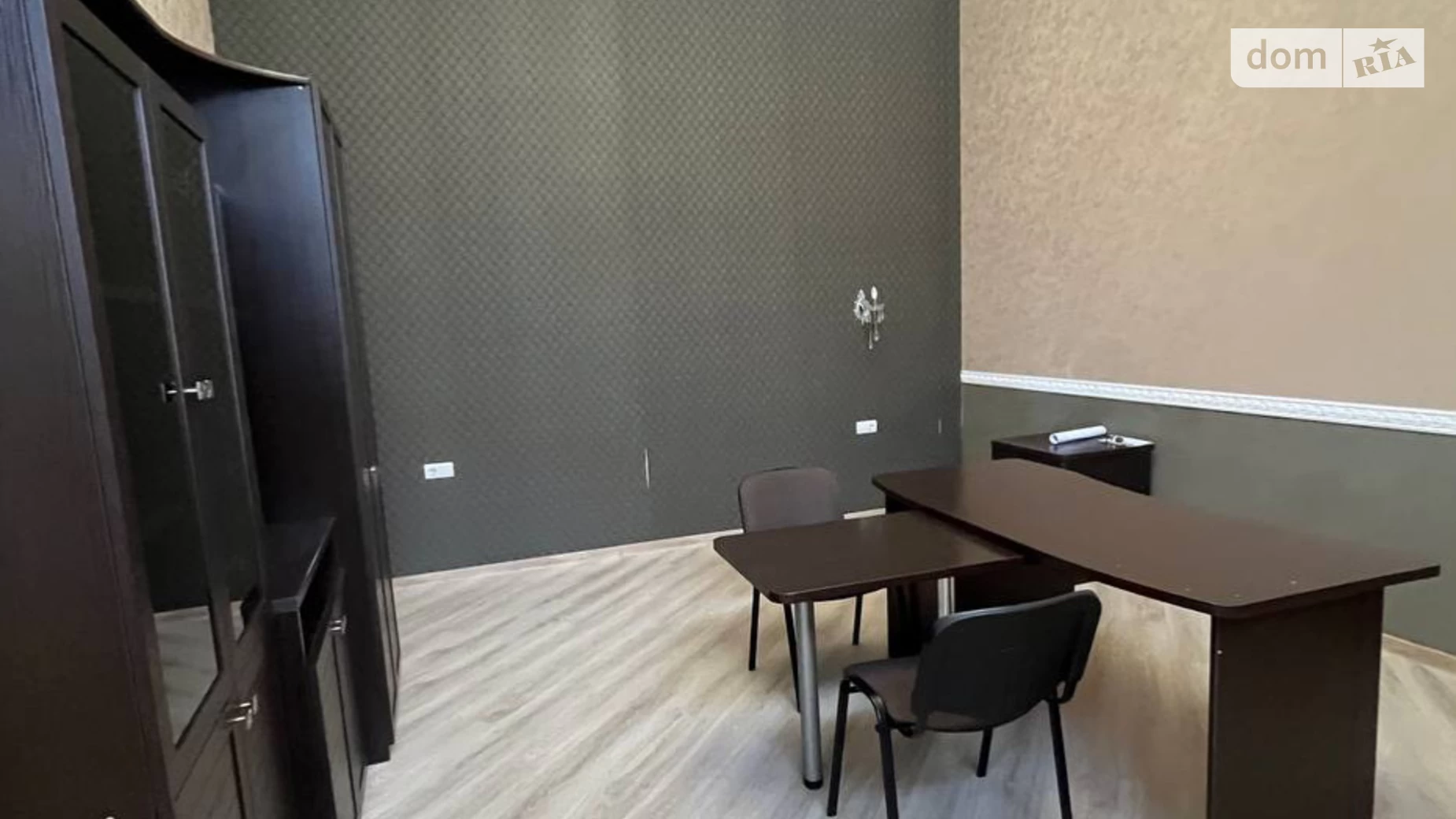 Сдается в аренду офис 190 кв. м в бизнес-центре, цена: 50000 грн - фото 4