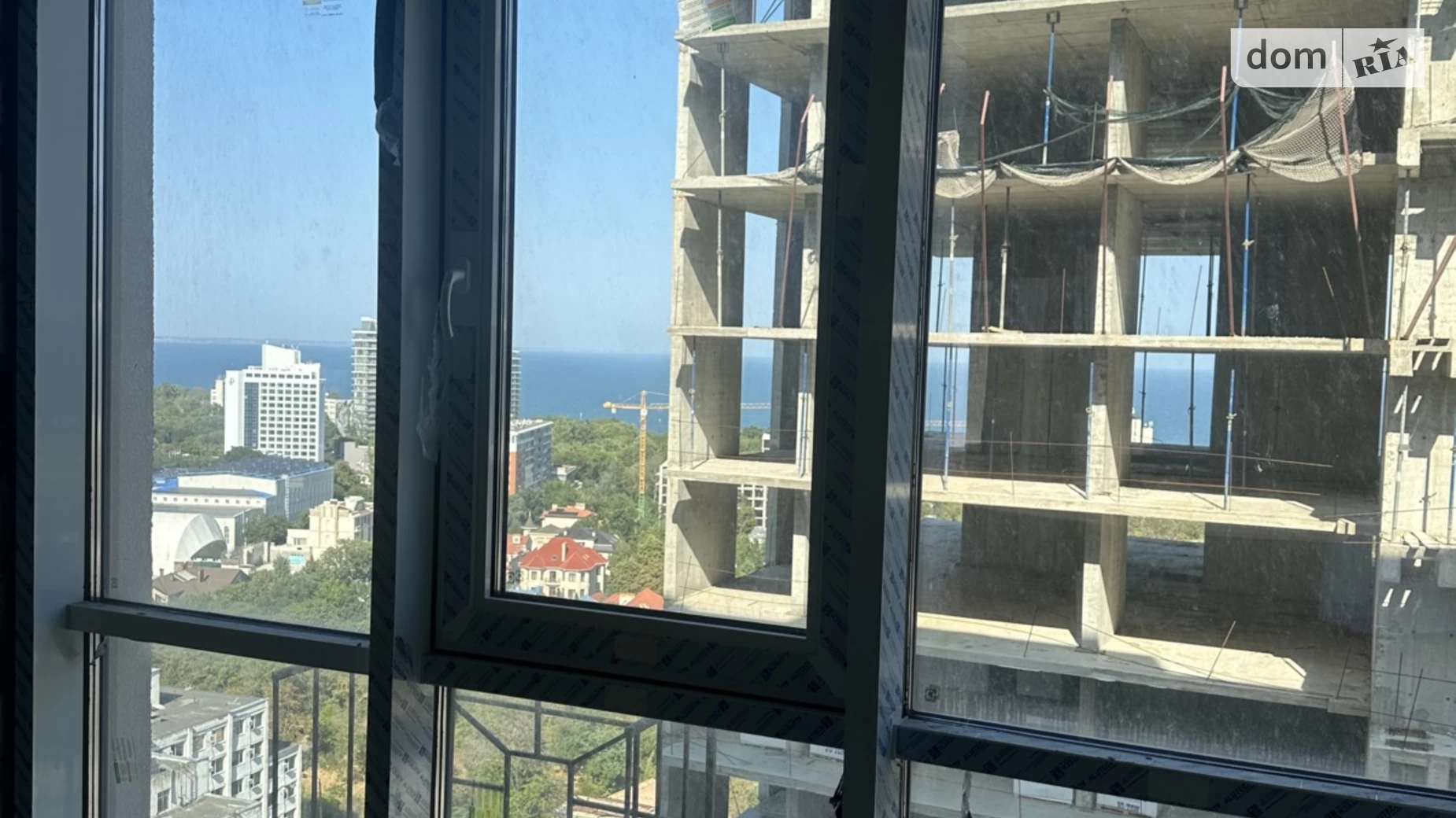 Продається 2-кімнатна квартира 75 кв. м у Одесі, пров. Курортний, 1 - фото 2