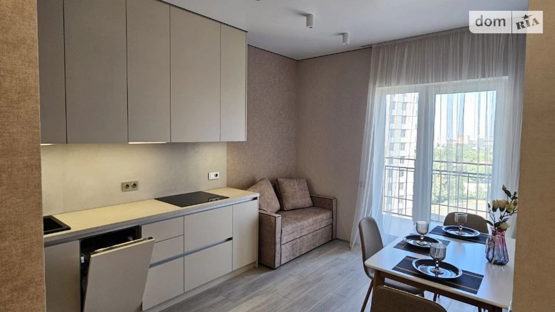 Продается 1-комнатная квартира 41 кв. м в Одессе, ул. Краснова, 1Б - фото 4