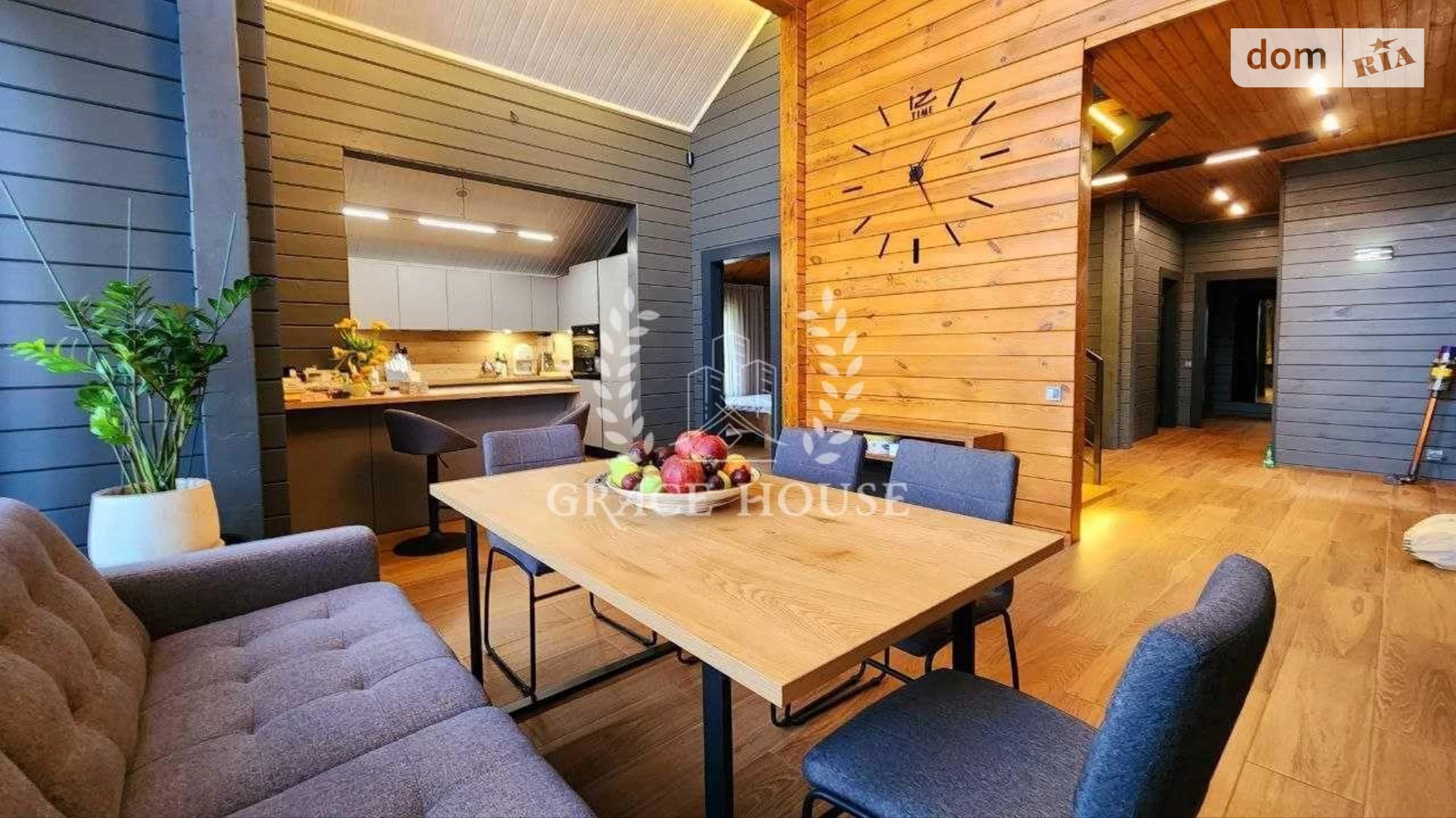 Продается дом на 2 этажа 280 кв. м с верандой, цена: 340000 $ - фото 2