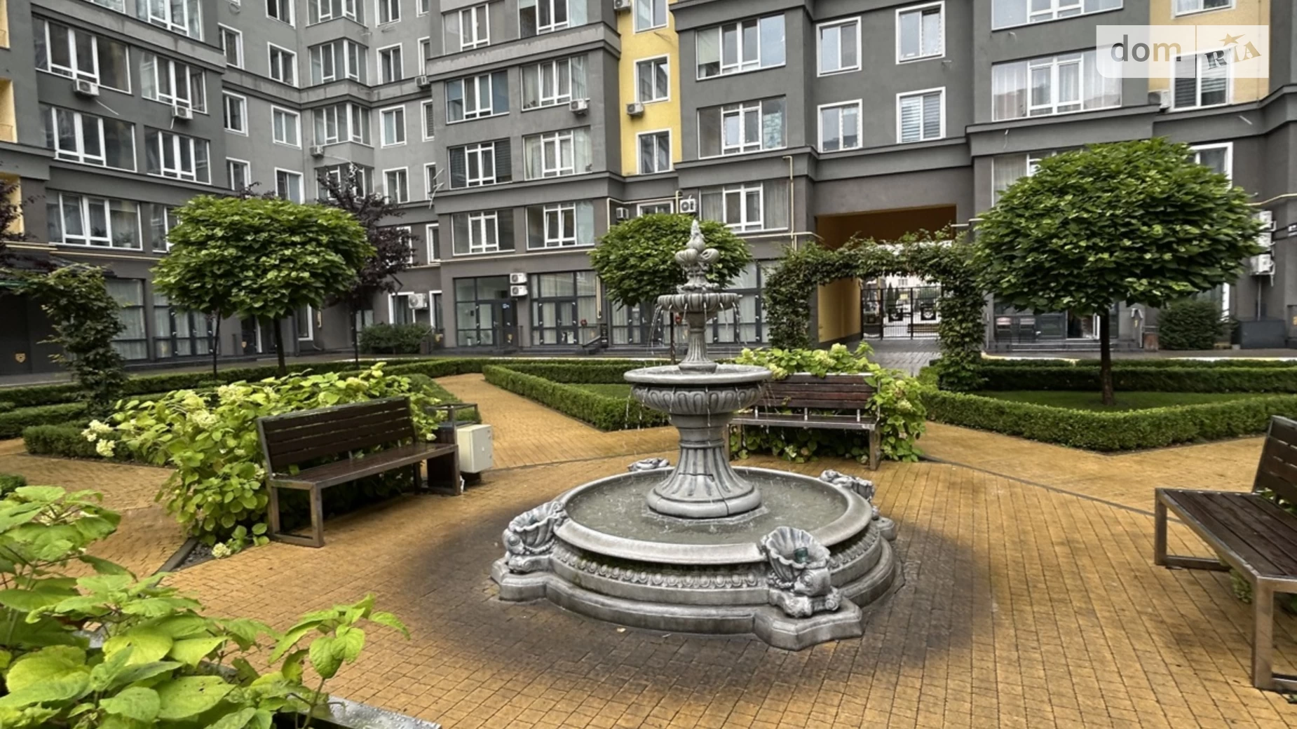 Продается 1-комнатная квартира 41 кв. м в Буче, ул. Ивана Кожедуба, 4А - фото 2