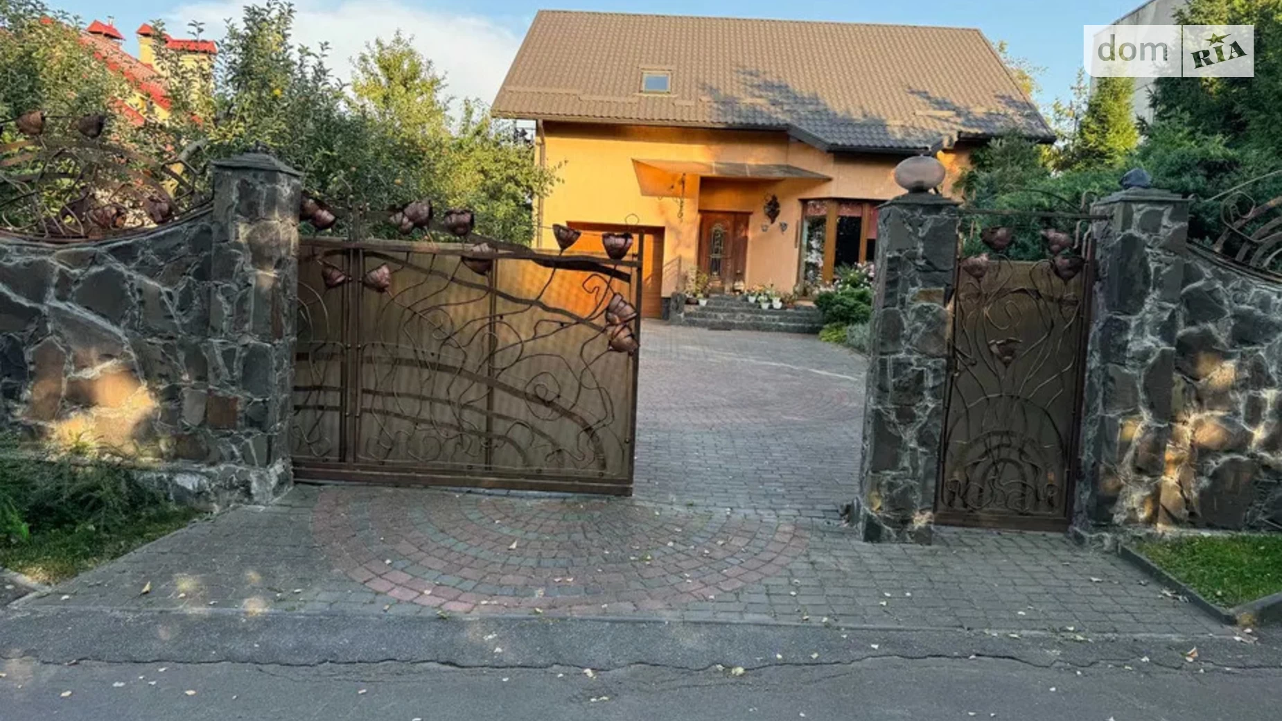 Продается дом на 2 этажа 230 кв. м с бассейном, цена: 380000 $ - фото 4