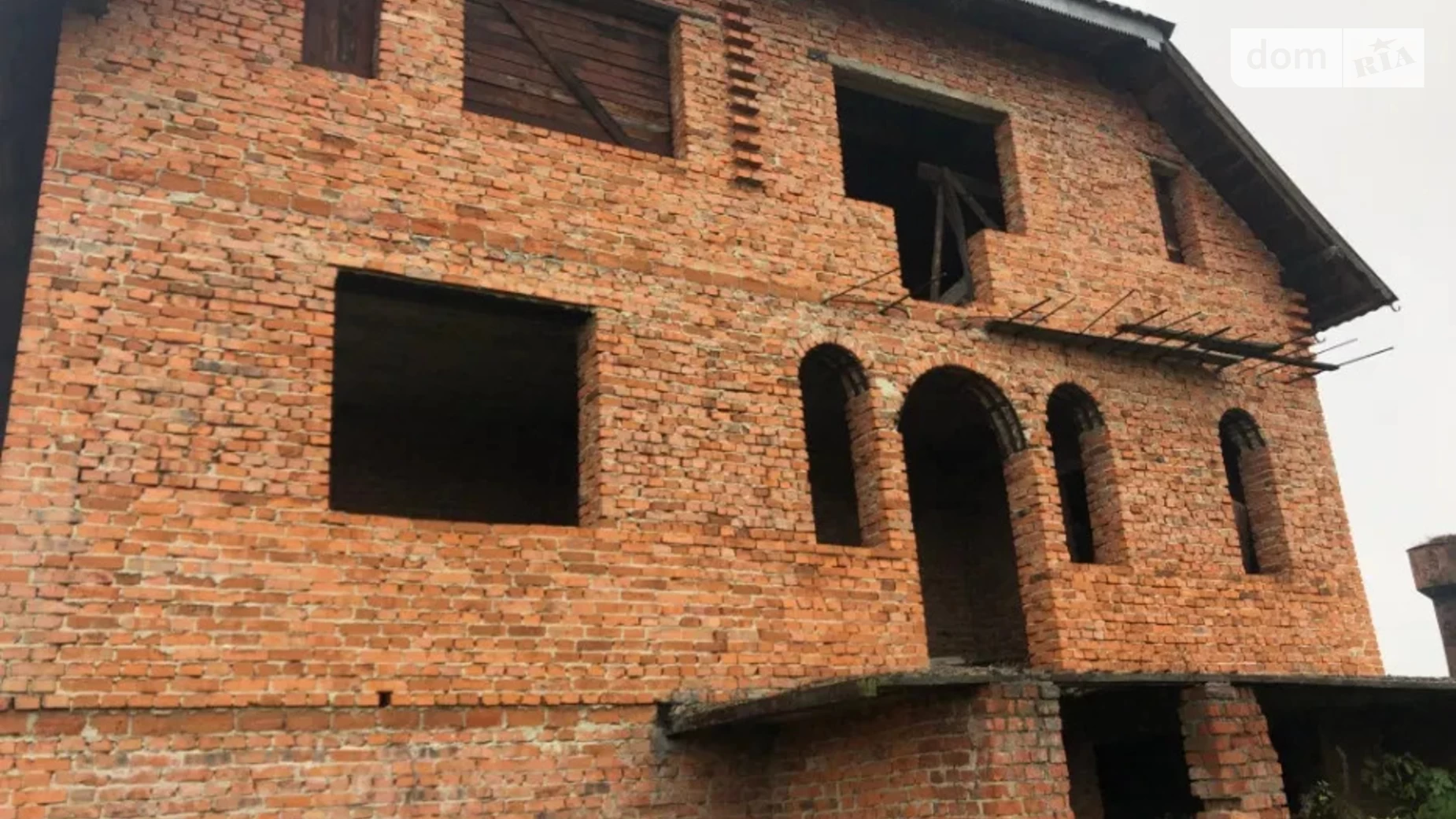 Продается дом на 2 этажа 180 кв. м с камином, цена: 16700 $ - фото 4