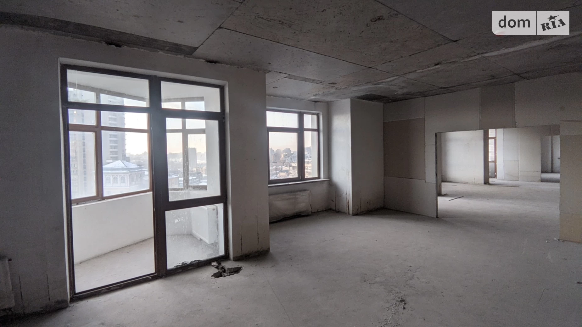 Продается 5-комнатная квартира 336.8 кв. м в Киеве, ул. Богдана Хмельницкого, 58А - фото 4