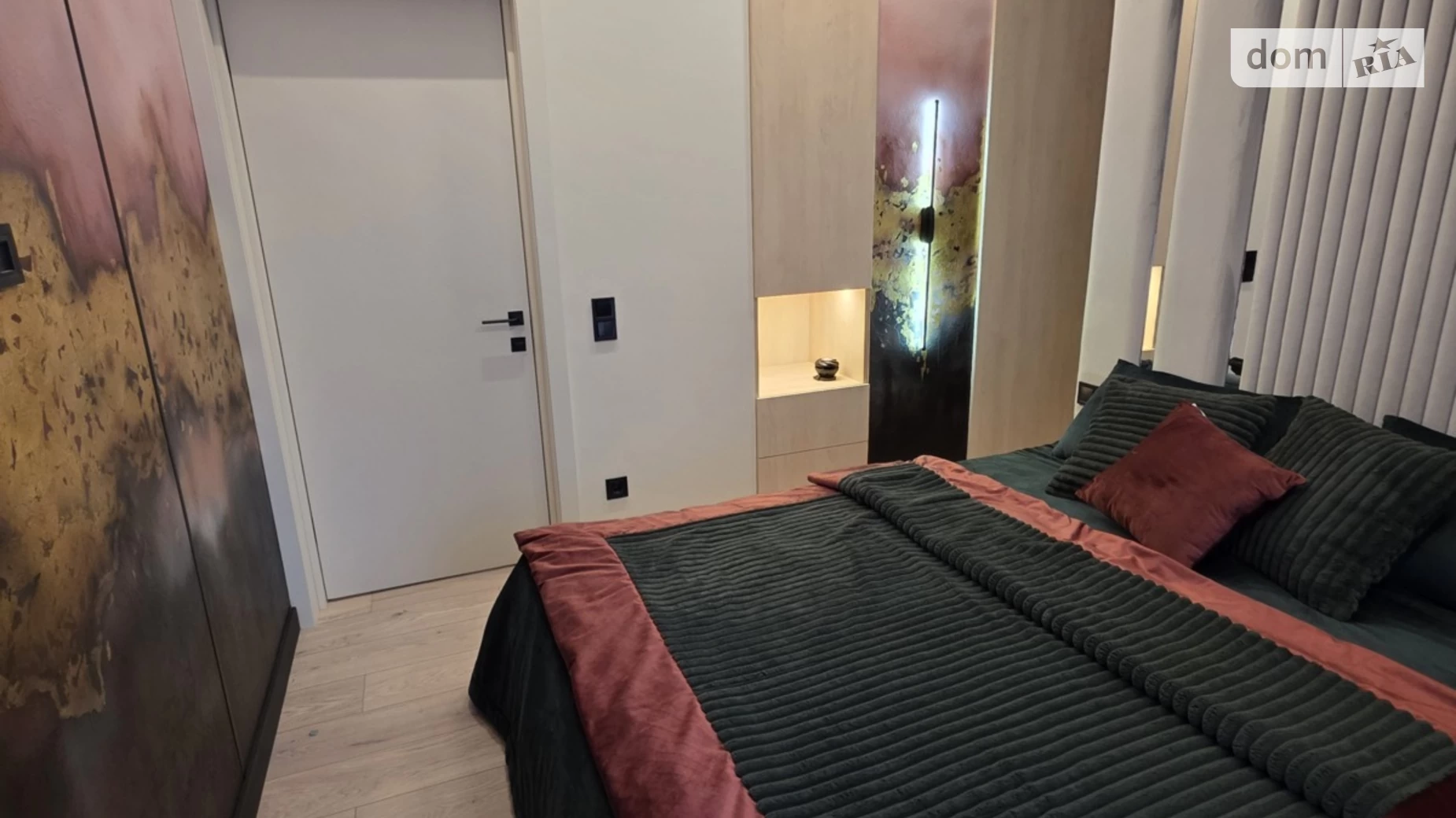 Продается 2-комнатная квартира 63.3 кв. м в Ужгороде, ул. Иштвана Сечени, 29А - фото 3