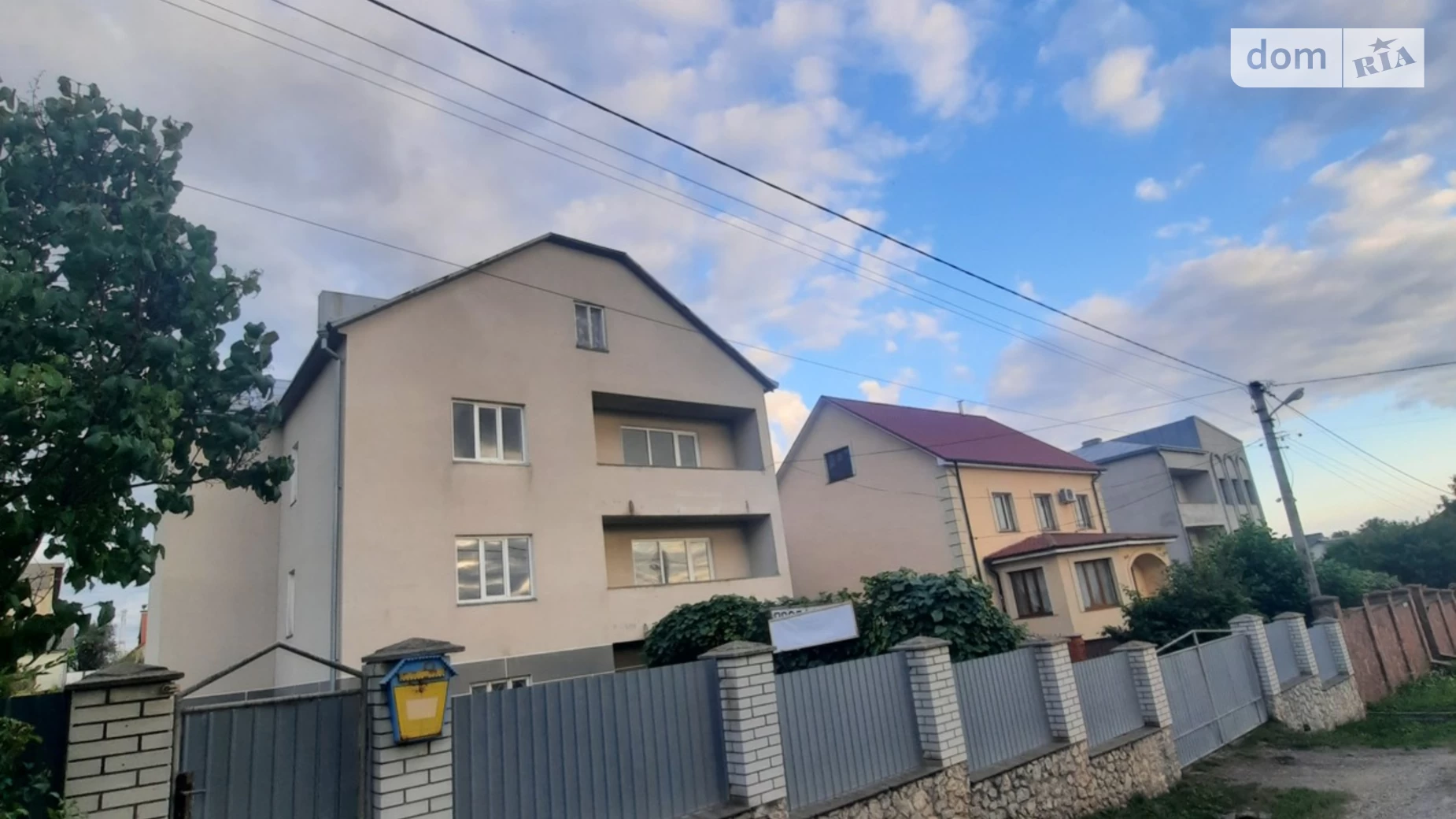 Продается дом на 2 этажа 320 кв. м с баней/сауной, цена: 79000 $ - фото 2