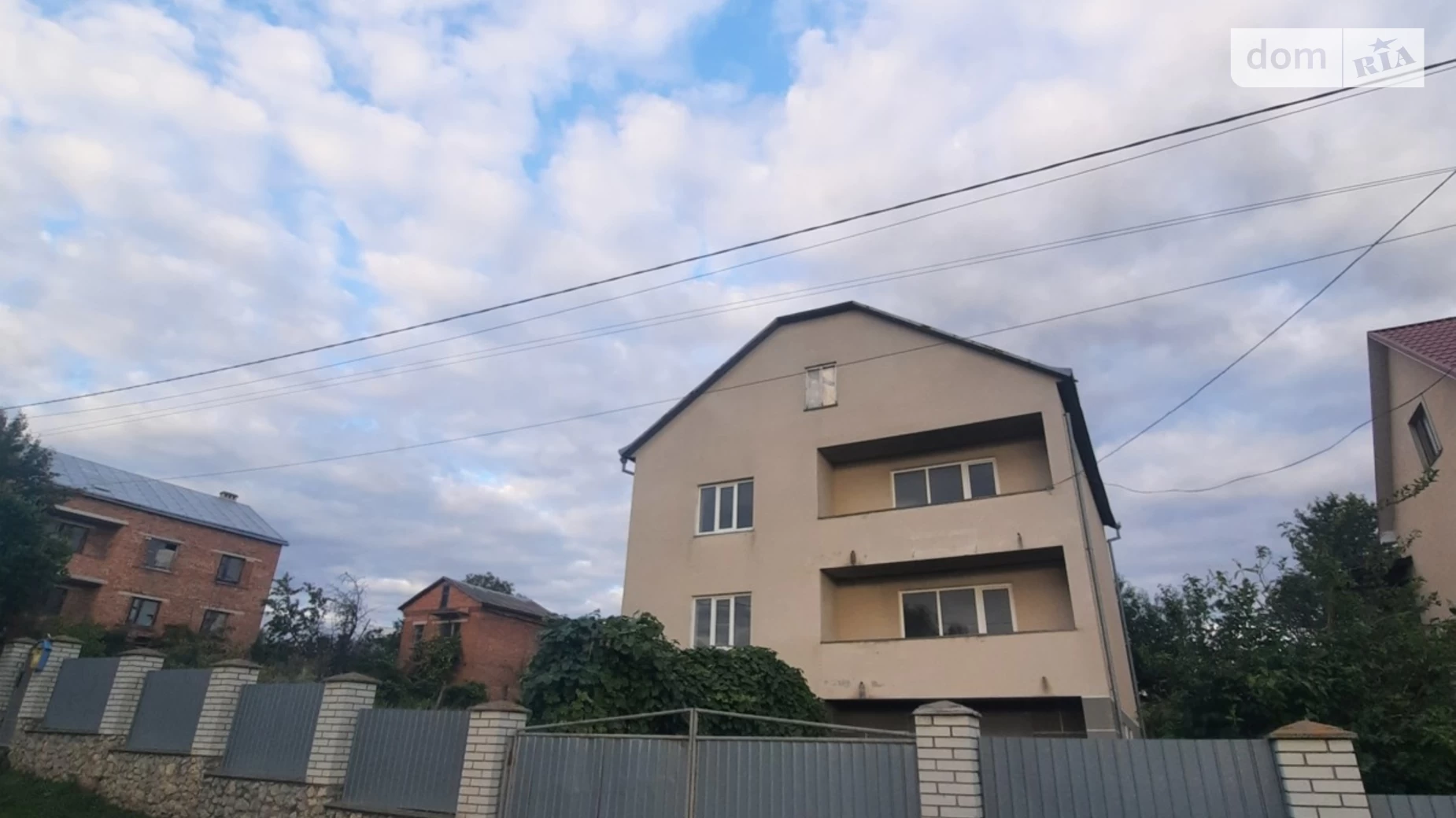 Продается дом на 2 этажа 320 кв. м с баней/сауной, цена: 79000 $ - фото 3