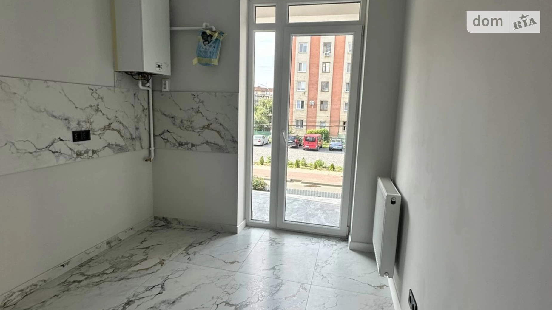 Продается 1-комнатная квартира 32 кв. м в Ужгороде, ул. Богомольца, 19 - фото 2