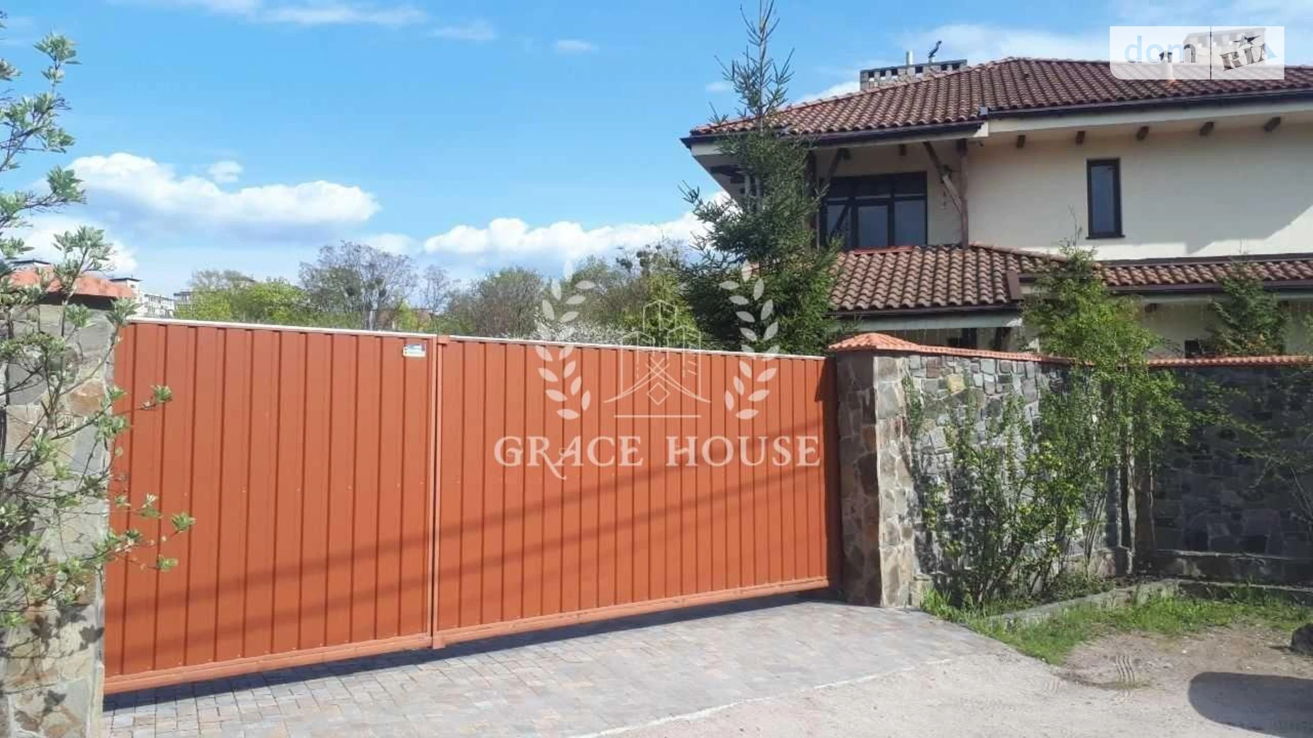 Продается дом на 3 этажа 280 кв. м с верандой, цена: 450000 $ - фото 2