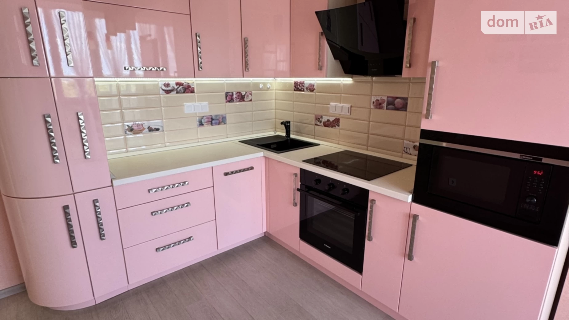 Продається 2-кімнатна квартира 65 кв. м у Ірпені, вул. Авіаконструктора Антонова(Ленінградська), 42 - фото 2