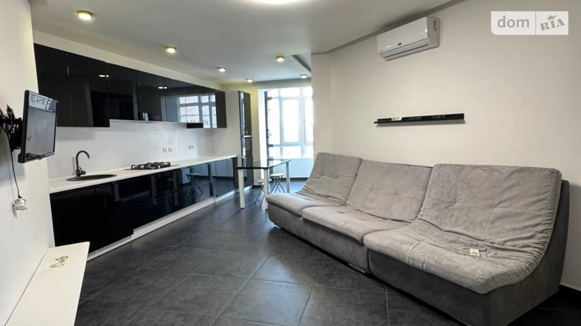 Продается 1-комнатная квартира 68 кв. м в, цена: 73000 $ - фото 2