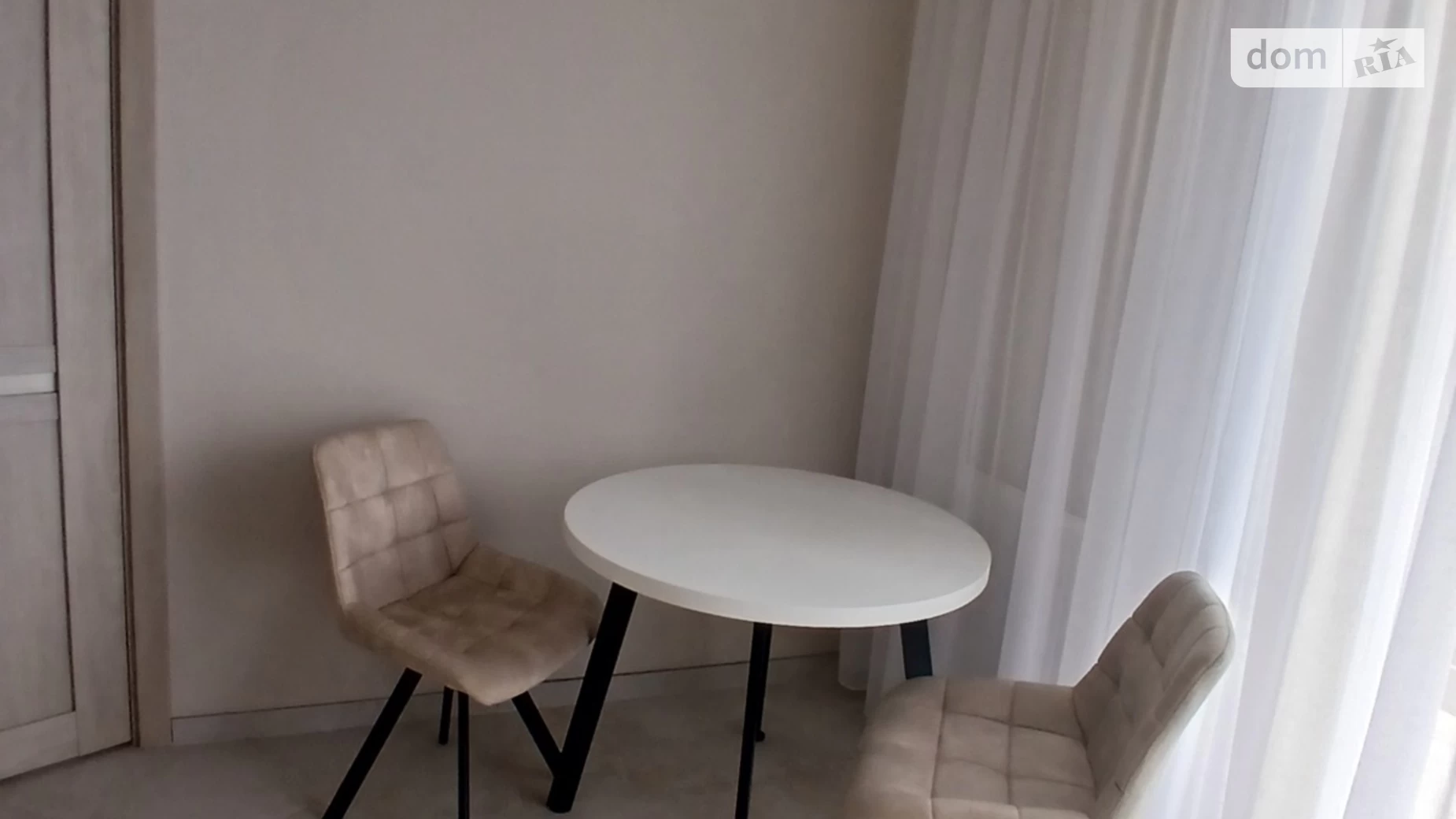 Продается 1-комнатная квартира 34 кв. м в Ужгороде, ул. Богомольца, 19 - фото 4