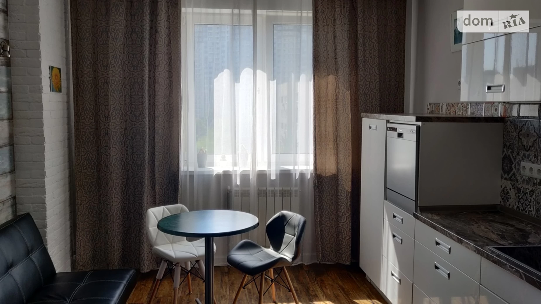 Продается 1-комнатная квартира 52.1 кв. м в Киеве, ул. Демеевская, 13 - фото 2
