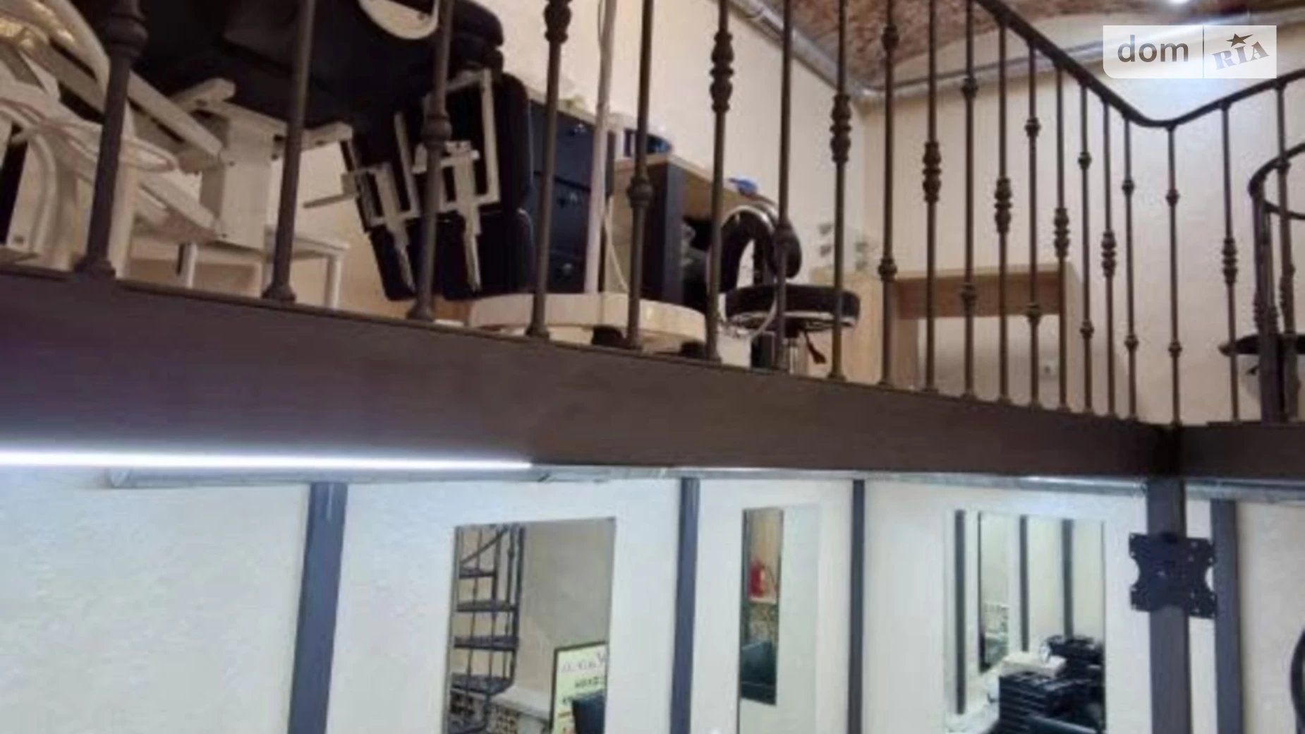 ул. Гетьмана Ивана Мазепы, 4 Центр Ивано-Франковск, цена: 120000 $ - фото 4