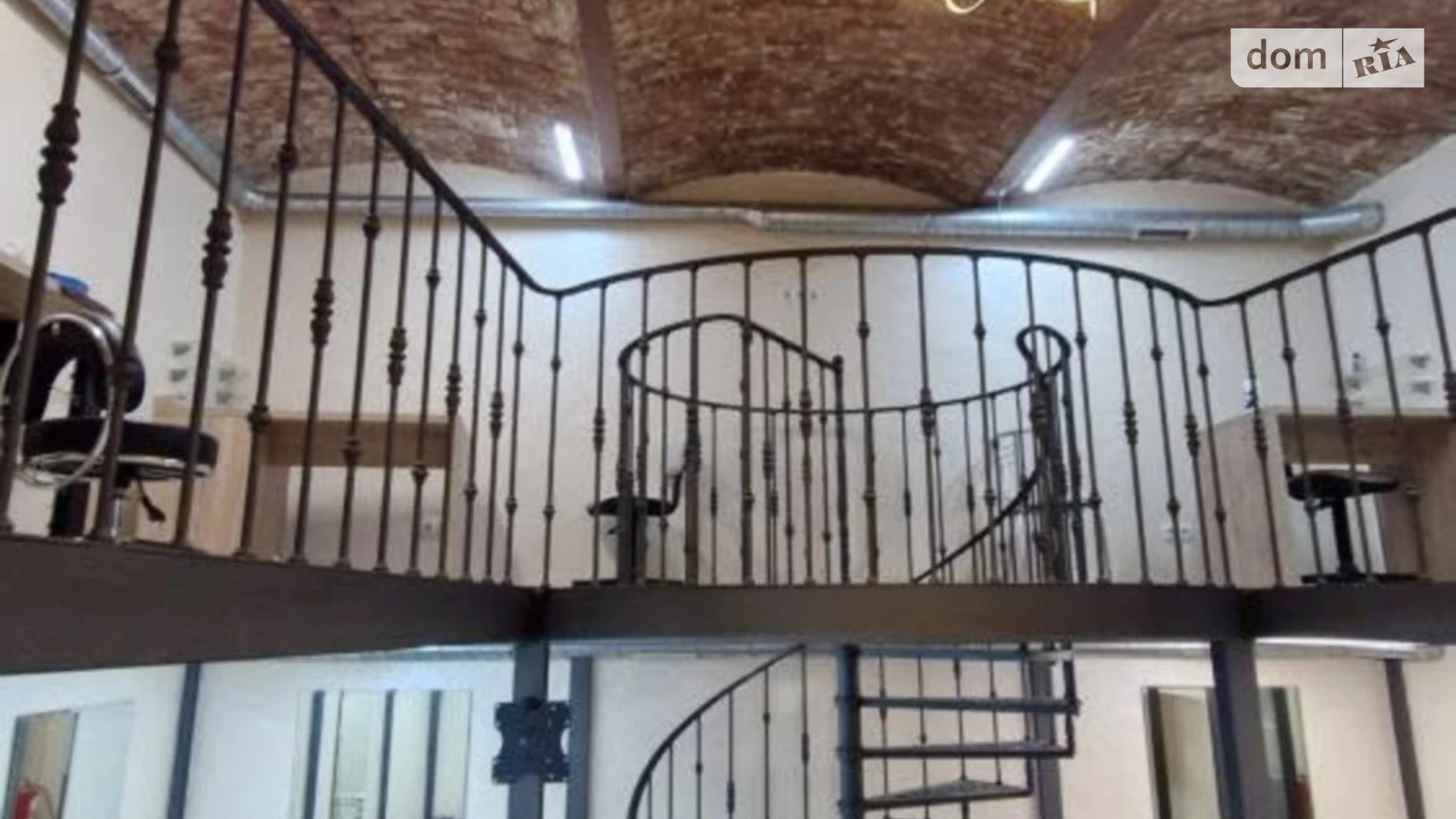 ул. Гетьмана Ивана Мазепы, 4 Центр Ивано-Франковск, цена: 120000 $ - фото 5