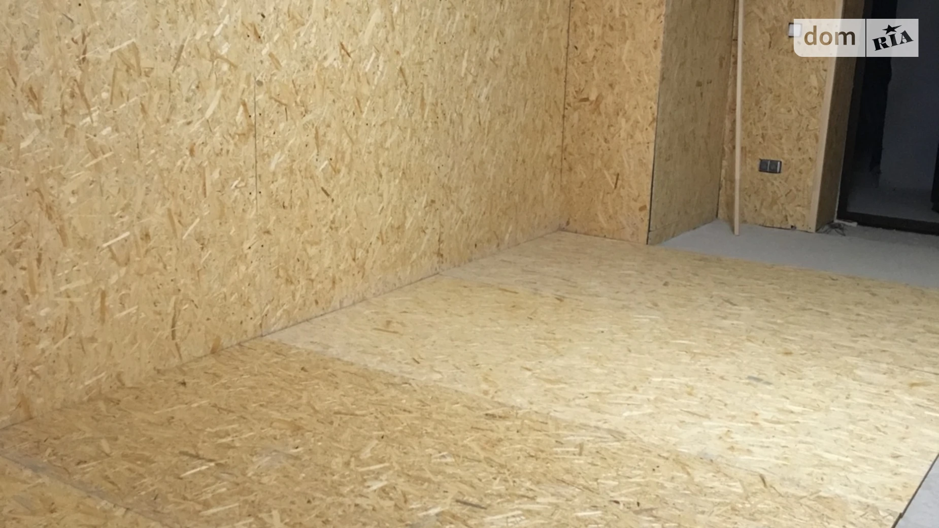 Продается отдельно стоящий гараж под легковое авто на 21.3 кв. м, цена: 19000 $ - фото 2