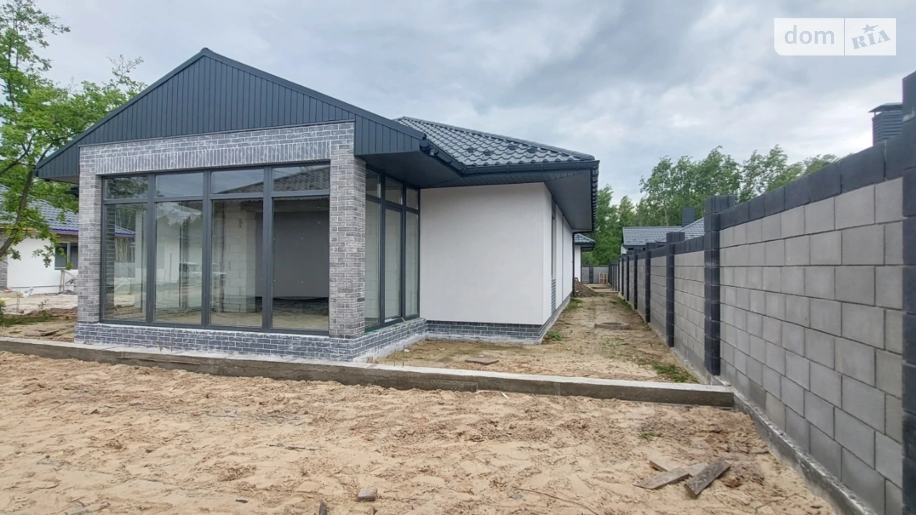 Продается одноэтажный дом 120 кв. м с баней/сауной, цена: 104000 $ - фото 2