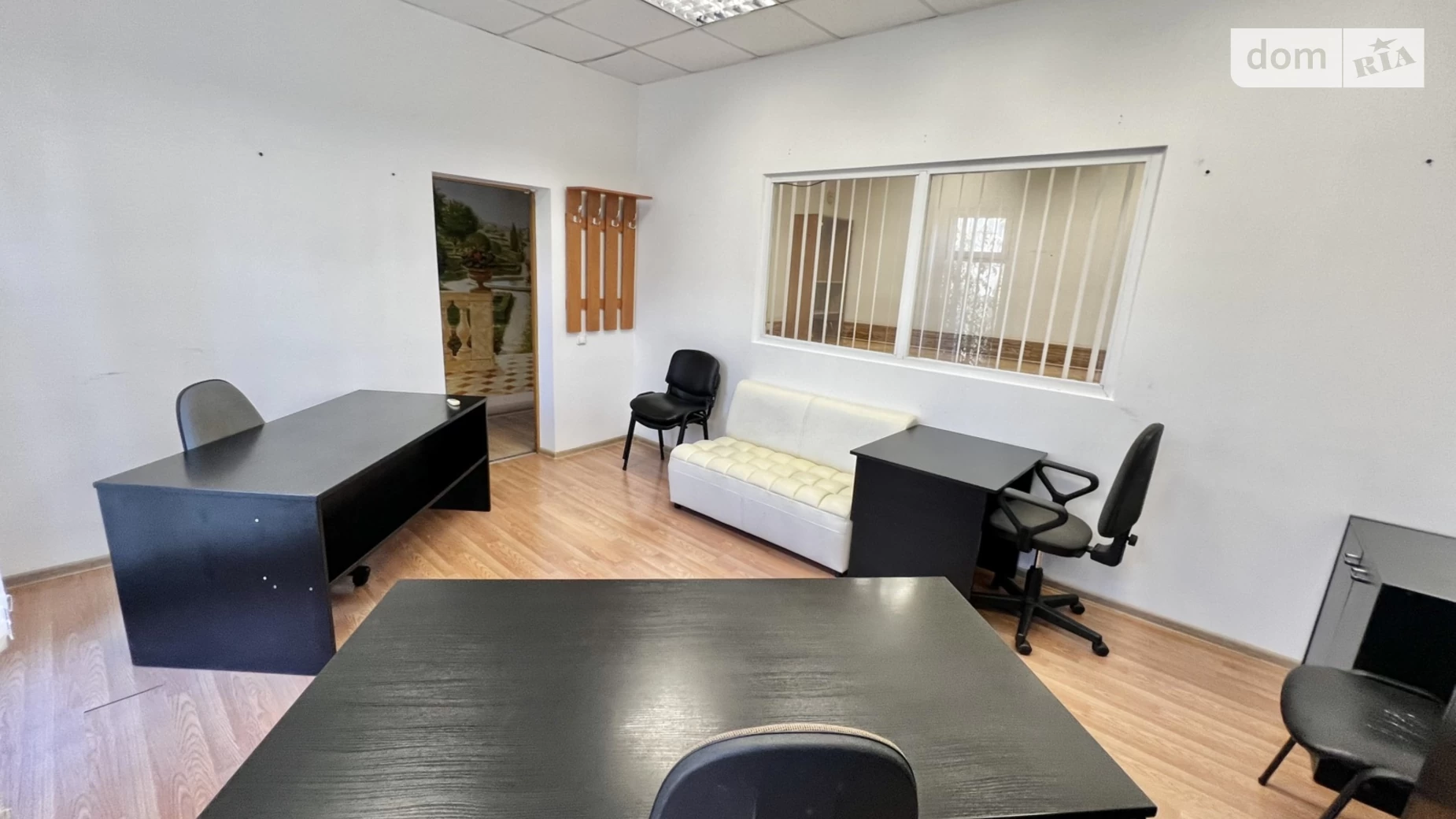 Сдается в аренду офис 36 кв. м в бизнес-центре, цена: 7200 грн - фото 2