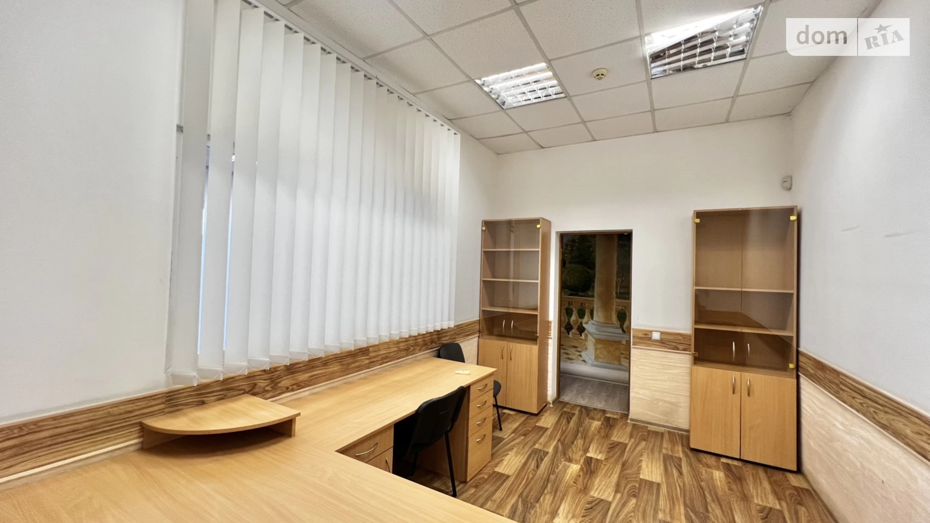 Сдается в аренду офис 36 кв. м в бизнес-центре, цена: 7200 грн - фото 4