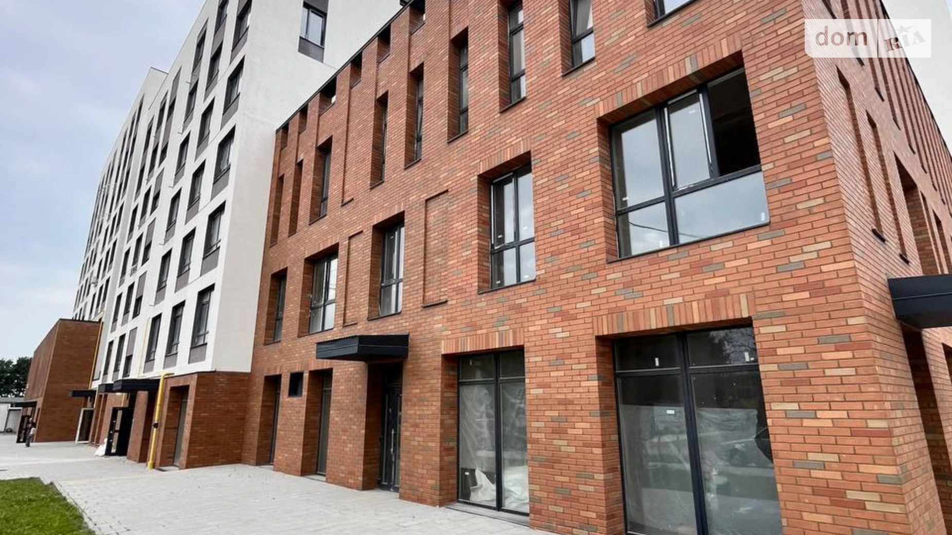 Продается 1-комнатная квартира 48.3 кв. м в Львове, ул. Владимира Навроцкого, 31 - фото 2