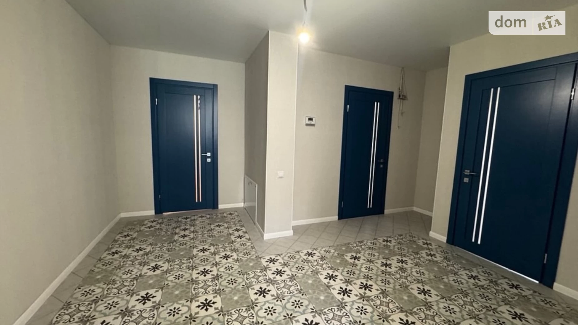 Продается дом на 3 этажа 276 кв. м с беседкой, цена: 160000 $ - фото 3