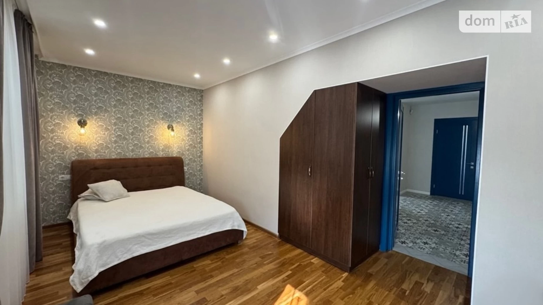 Продается дом на 3 этажа 276 кв. м с беседкой, цена: 160000 $ - фото 2