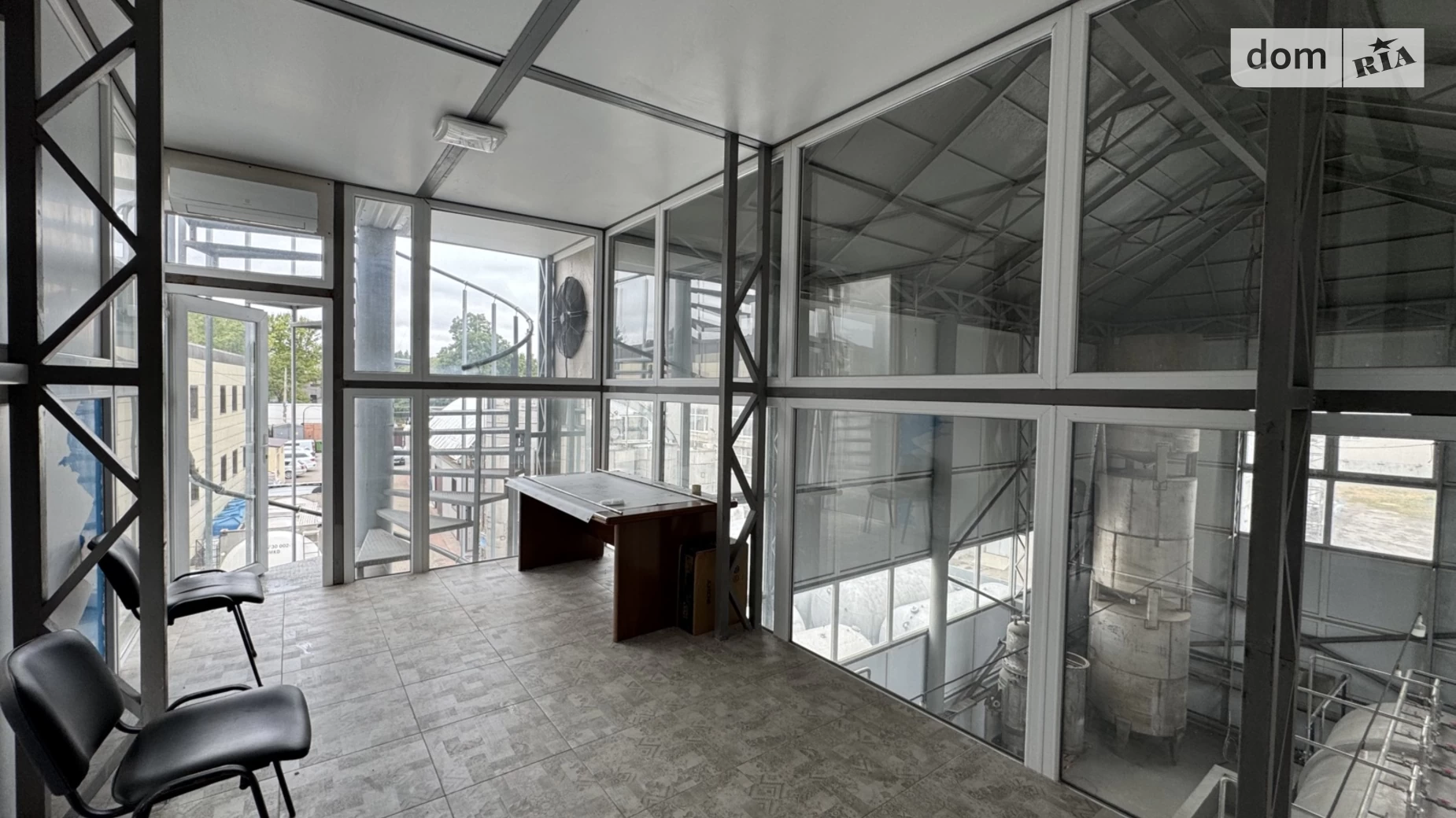 Продается объект сферы услуг 650 кв. м в 3-этажном здании, цена: 1000000 $ - фото 3