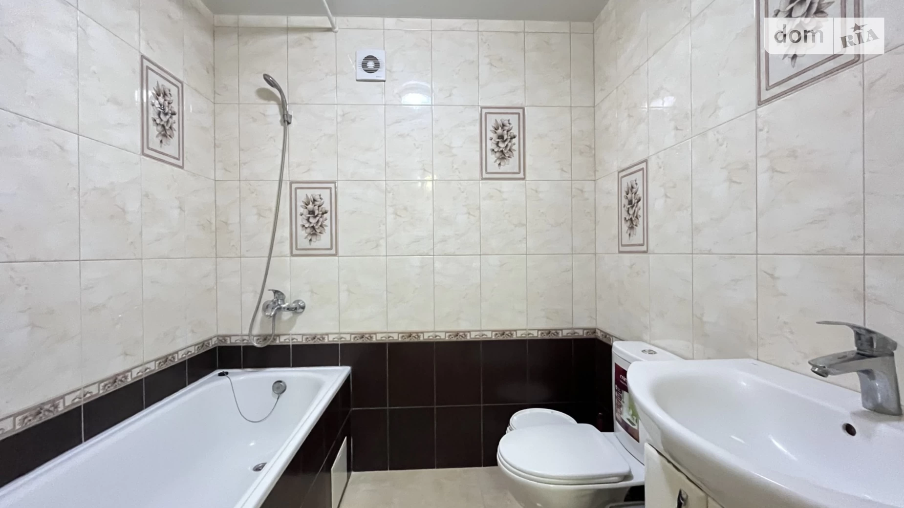 Продается 1-комнатная квартира 40.1 кв. м в Хмельницком, ул. Кармелюка - фото 2