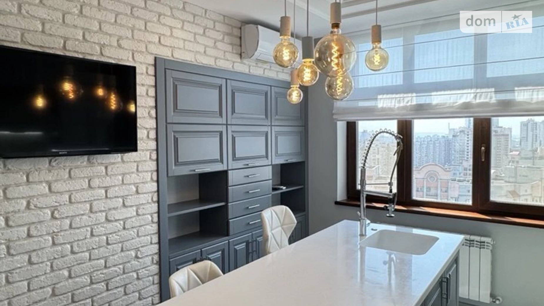 Продается 4-комнатная квартира 182.1 кв. м в Киеве, ул. Анны Ахматовой, 22 - фото 2