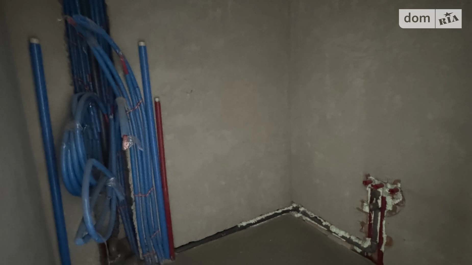 Продается дом на 2 этажа 74 кв. м с камином, цена: 49800 $ - фото 3