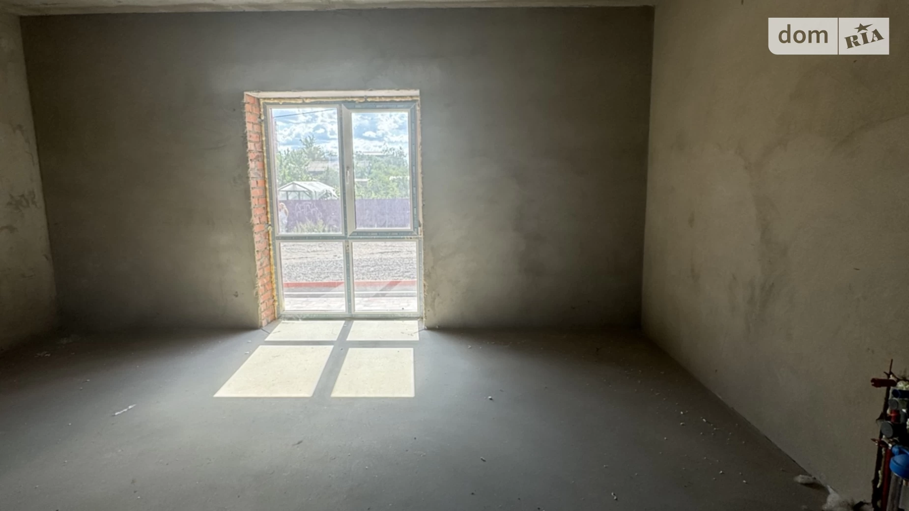 Продается дом на 2 этажа 74 кв. м с камином, цена: 49800 $ - фото 5