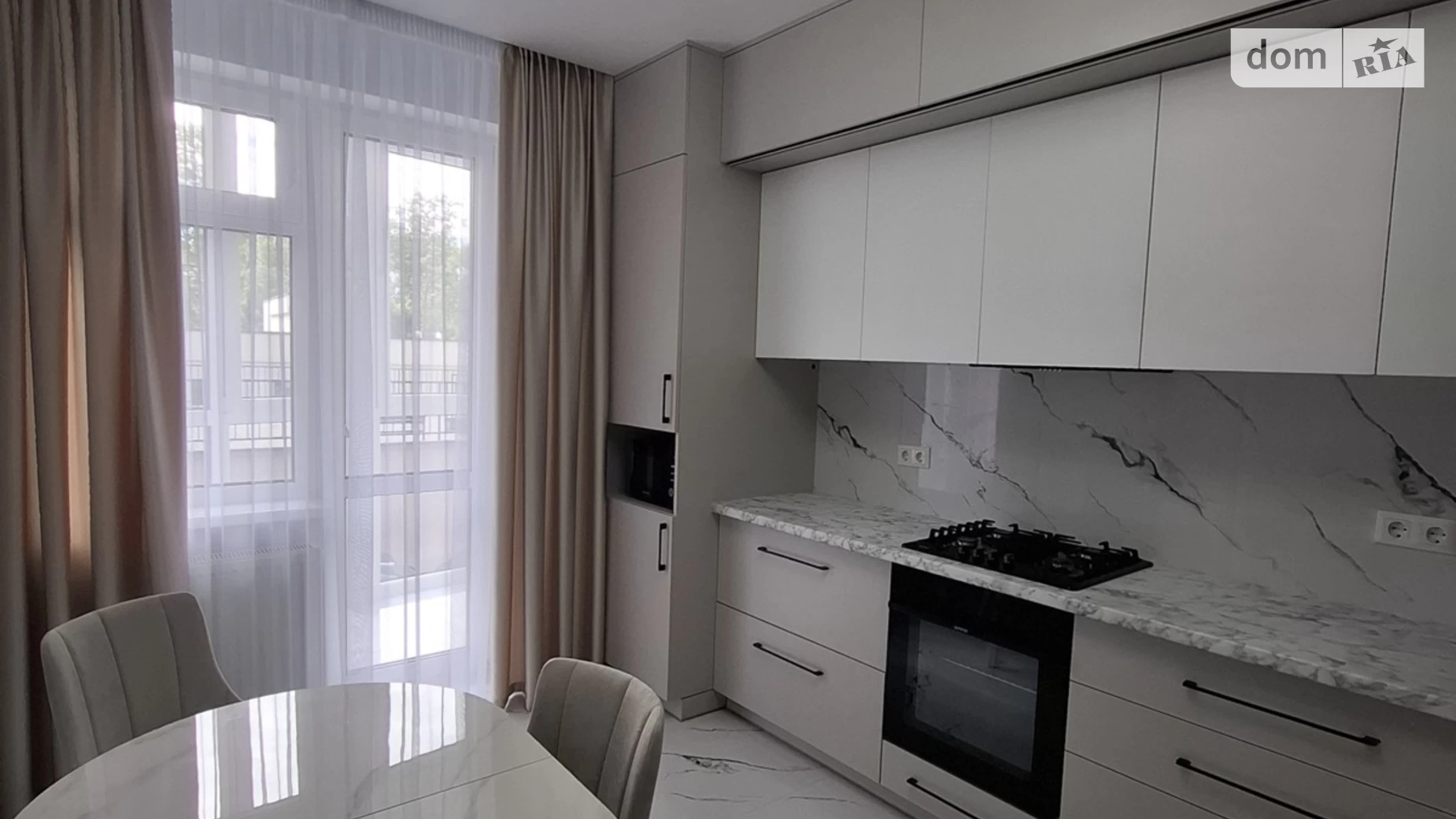 1-комнатная квартира 42 кв. м в Тернополе, ул. Чумацкая - фото 2