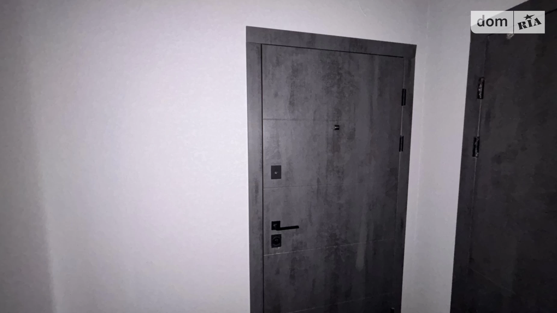 Продается 1-комнатная квартира 54.3 кв. м в Ужгороде, ул. Керченская, 105 - фото 3