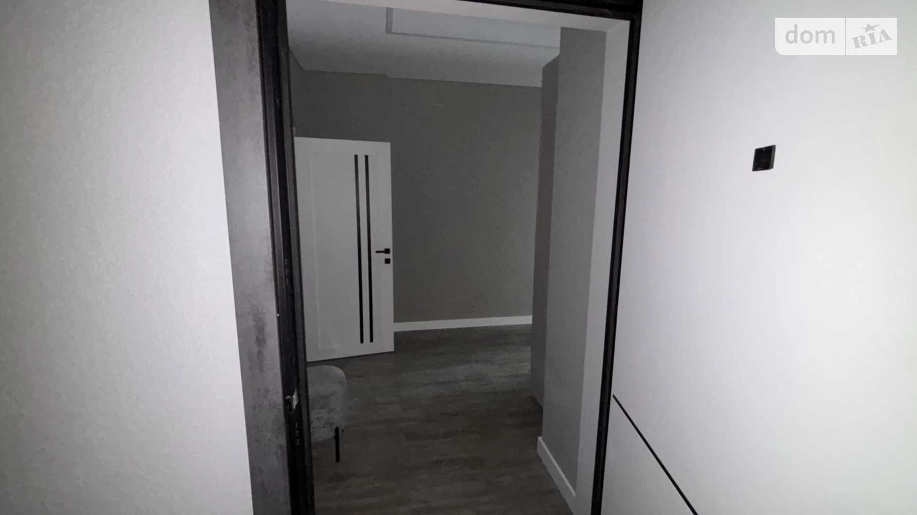 Продается 1-комнатная квартира 54.3 кв. м в Ужгороде, ул. Керченская, 105 - фото 4