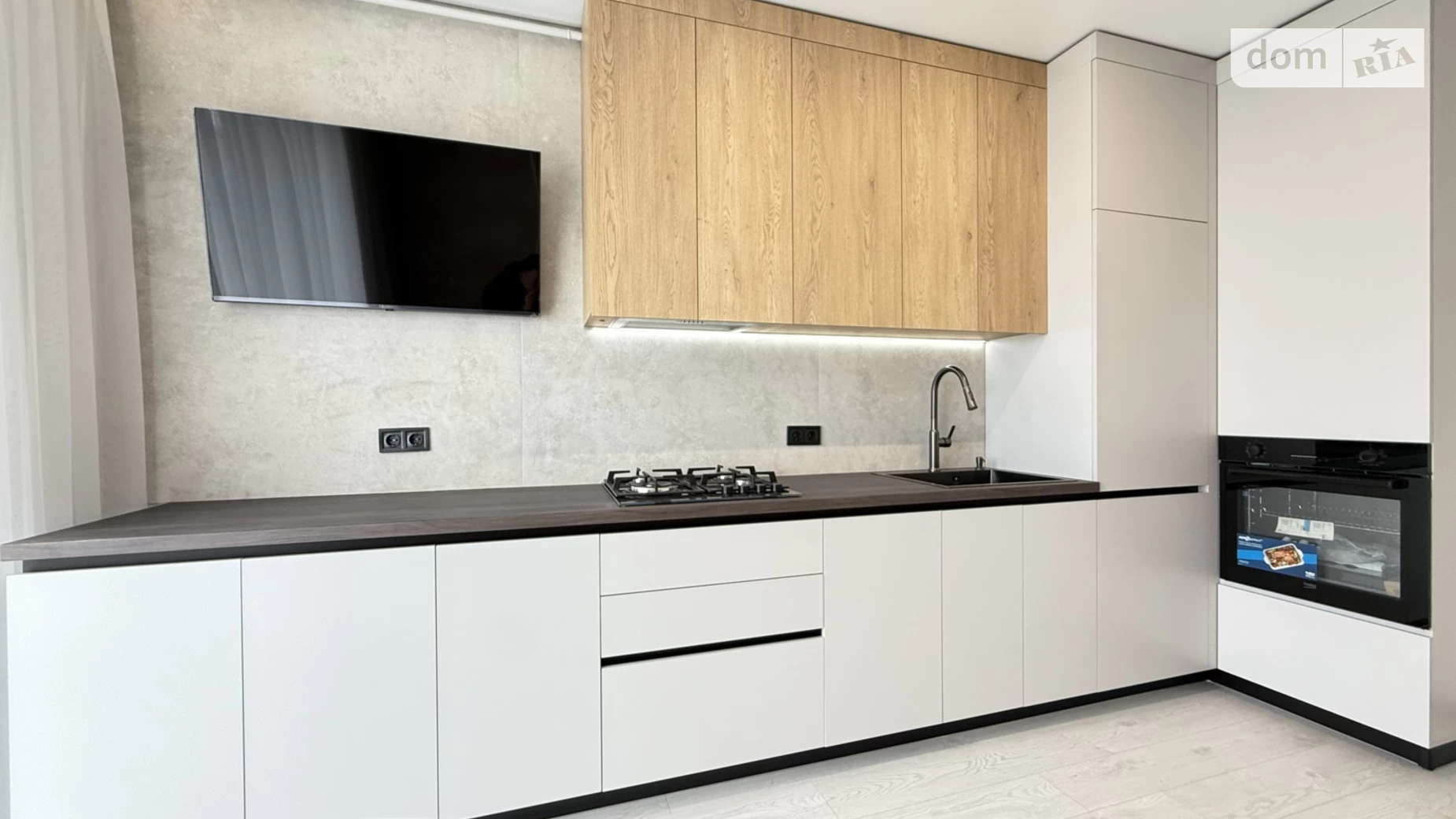 Продается 1-комнатная квартира 41 кв. м в Ровно, ул. Николая Боголюбова, 1 - фото 2