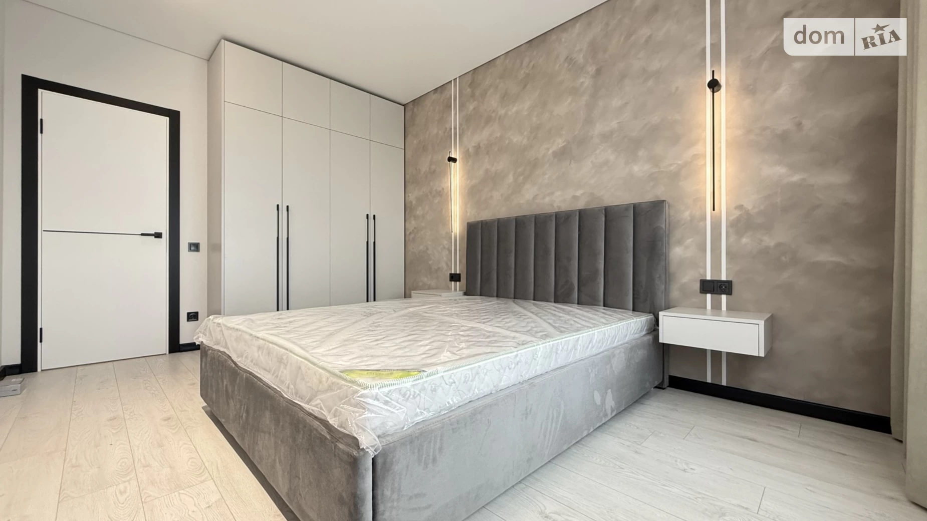 Продается 1-комнатная квартира 41 кв. м в Ровно, ул. Николая Боголюбова, 1 - фото 5