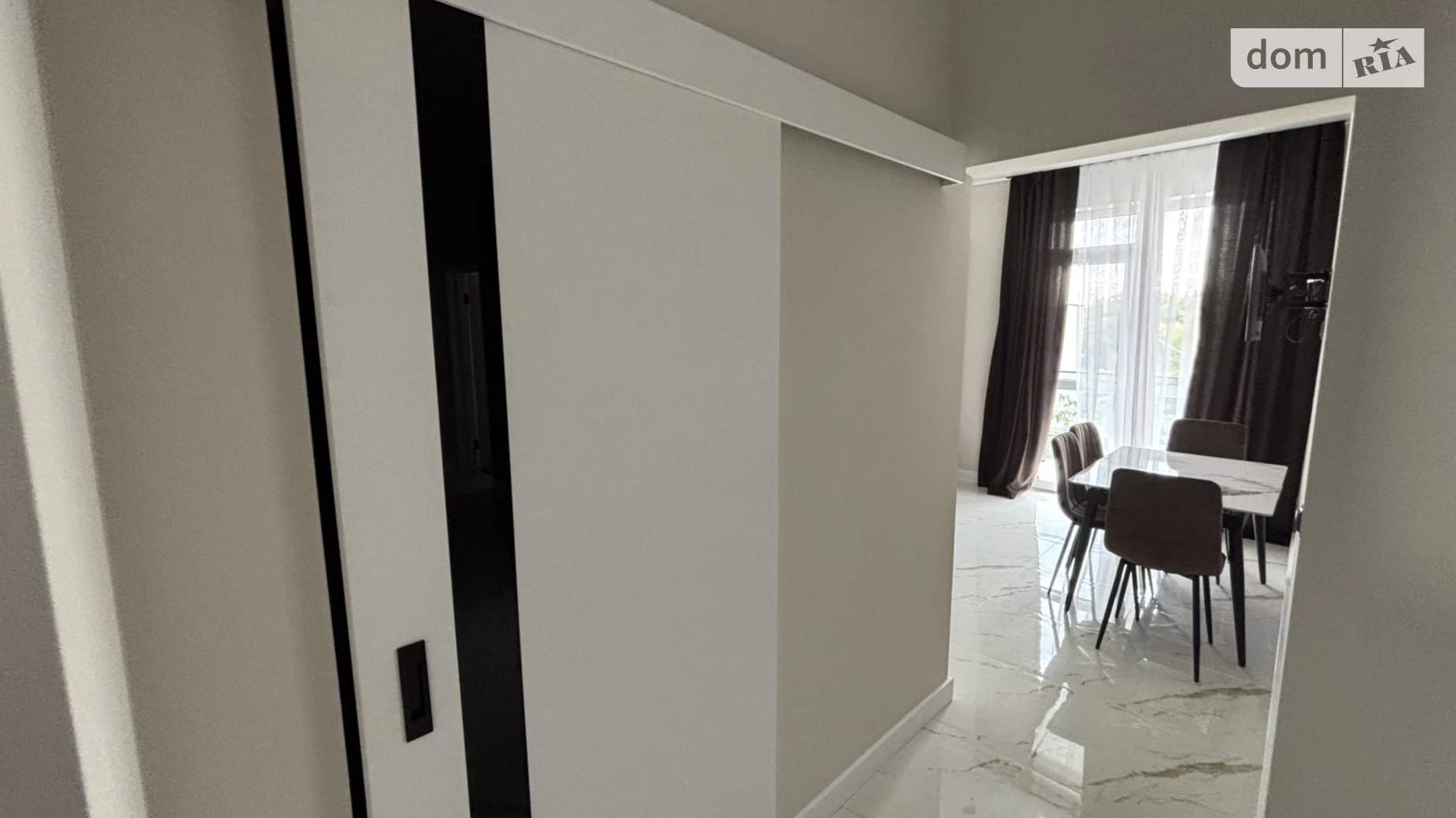 Продається 2-кімнатна квартира 60 кв. м у Ужгороді, ул. Собранецька, 105 - фото 4