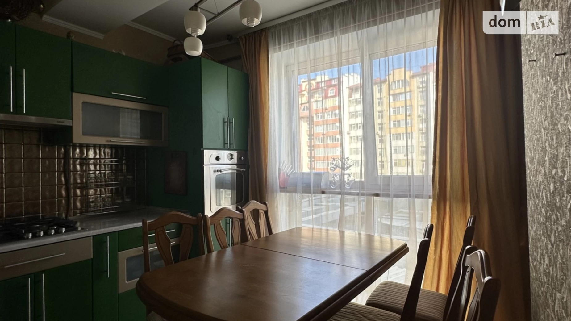 Продается 3-комнатная квартира 85 кв. м в Ивано-Франковске, бул. Южный, 22 - фото 2