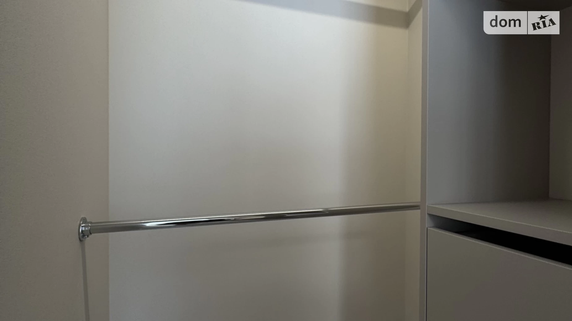 Продается 1-комнатная квартира 40 кв. м в Одессе, ул. Краснова, 1Б - фото 4