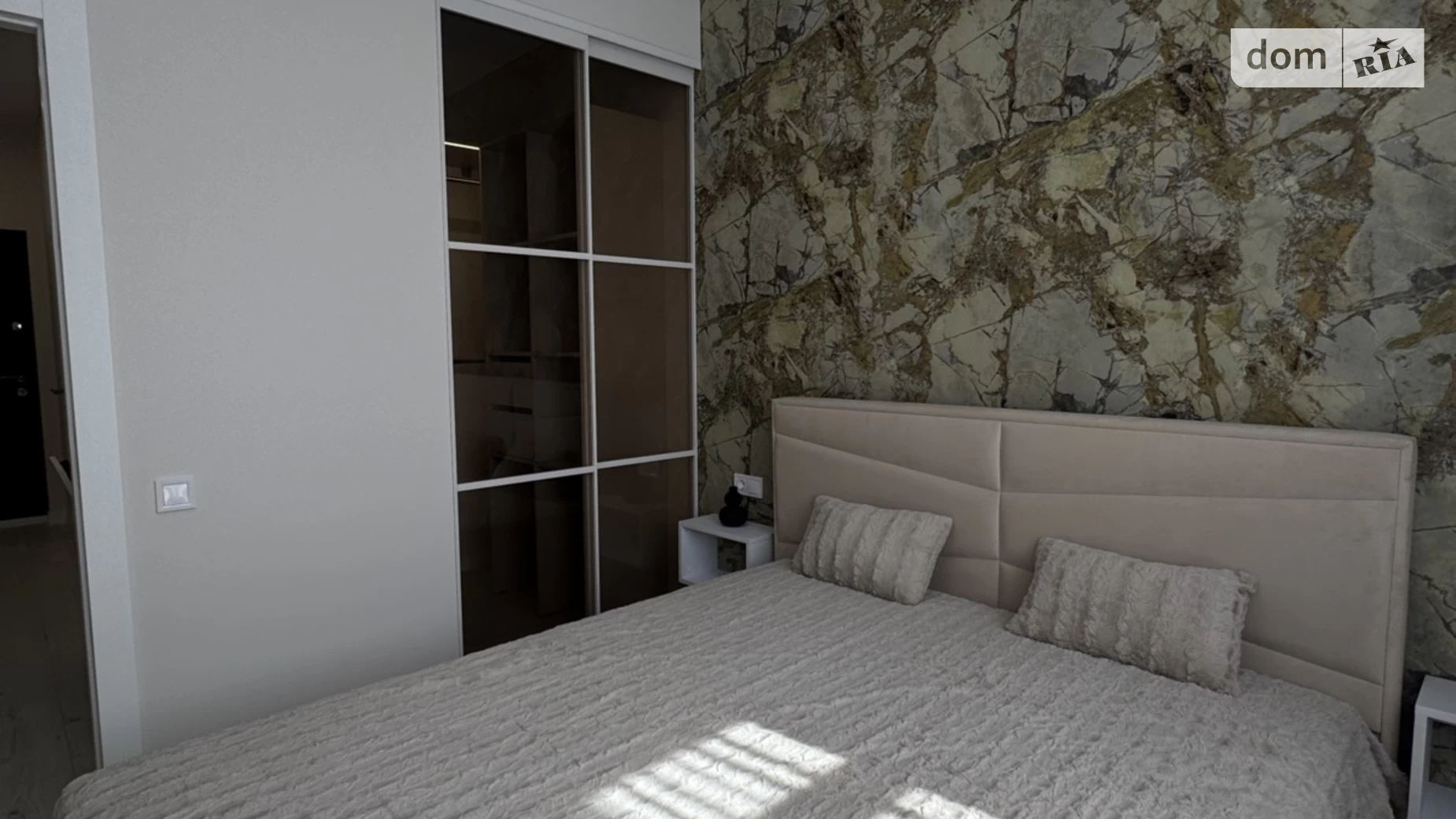 Продается 1-комнатная квартира 40 кв. м в Одессе, ул. Краснова, 1Б - фото 3