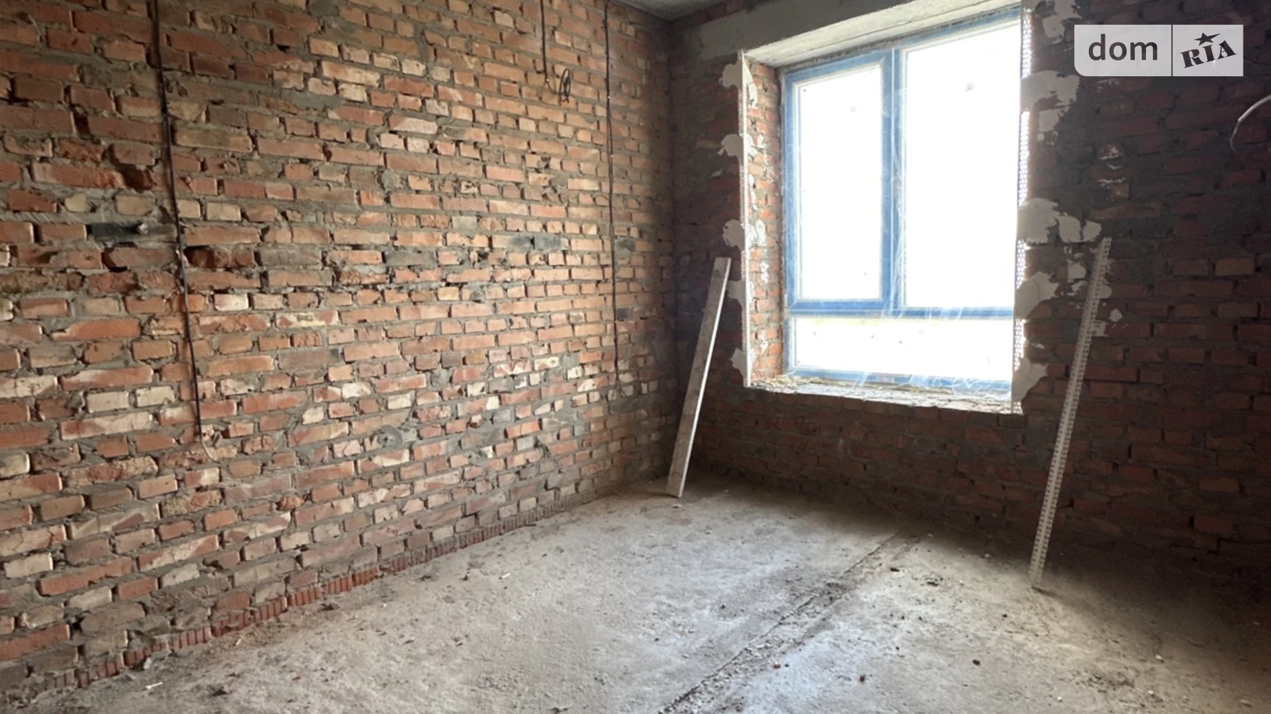 Продается 2-комнатная квартира 47 кв. м в Буче, ул. Степана Рудницкого - фото 2