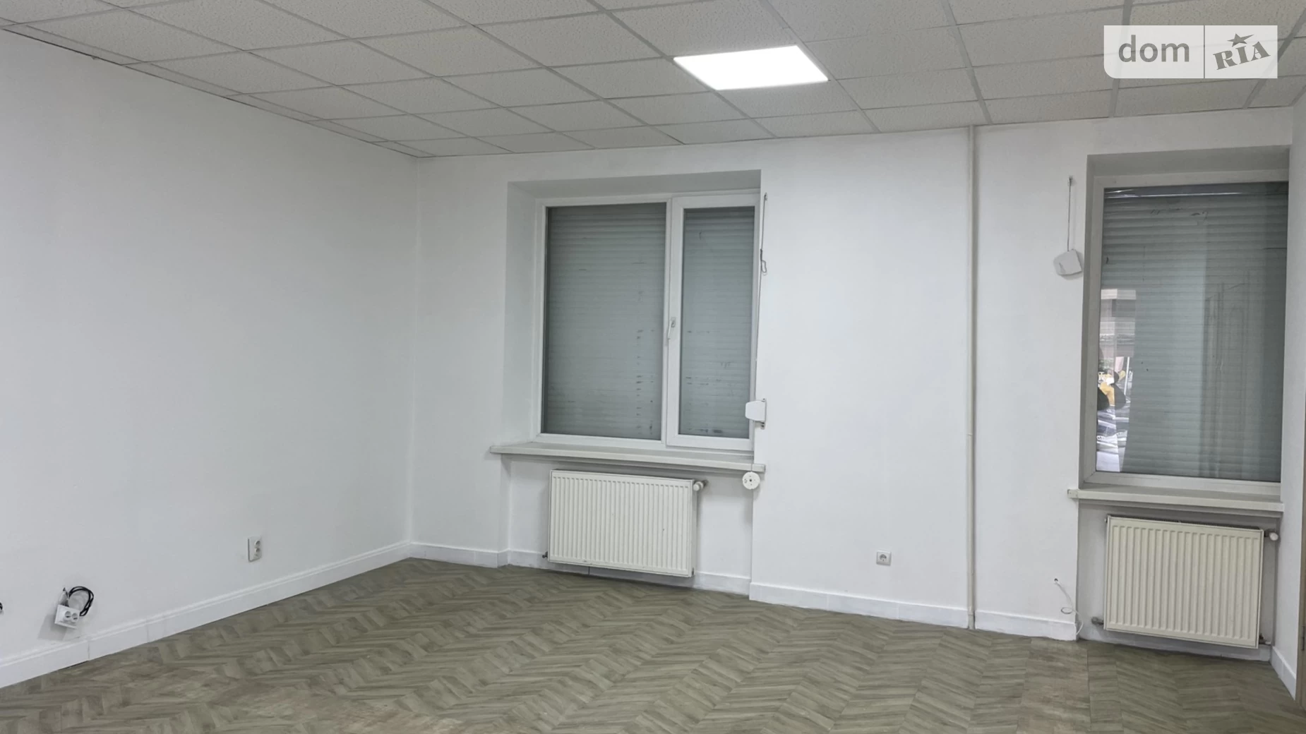 Продается офис 56.5 кв. м в бизнес-центре, цена: 205000 $ - фото 4