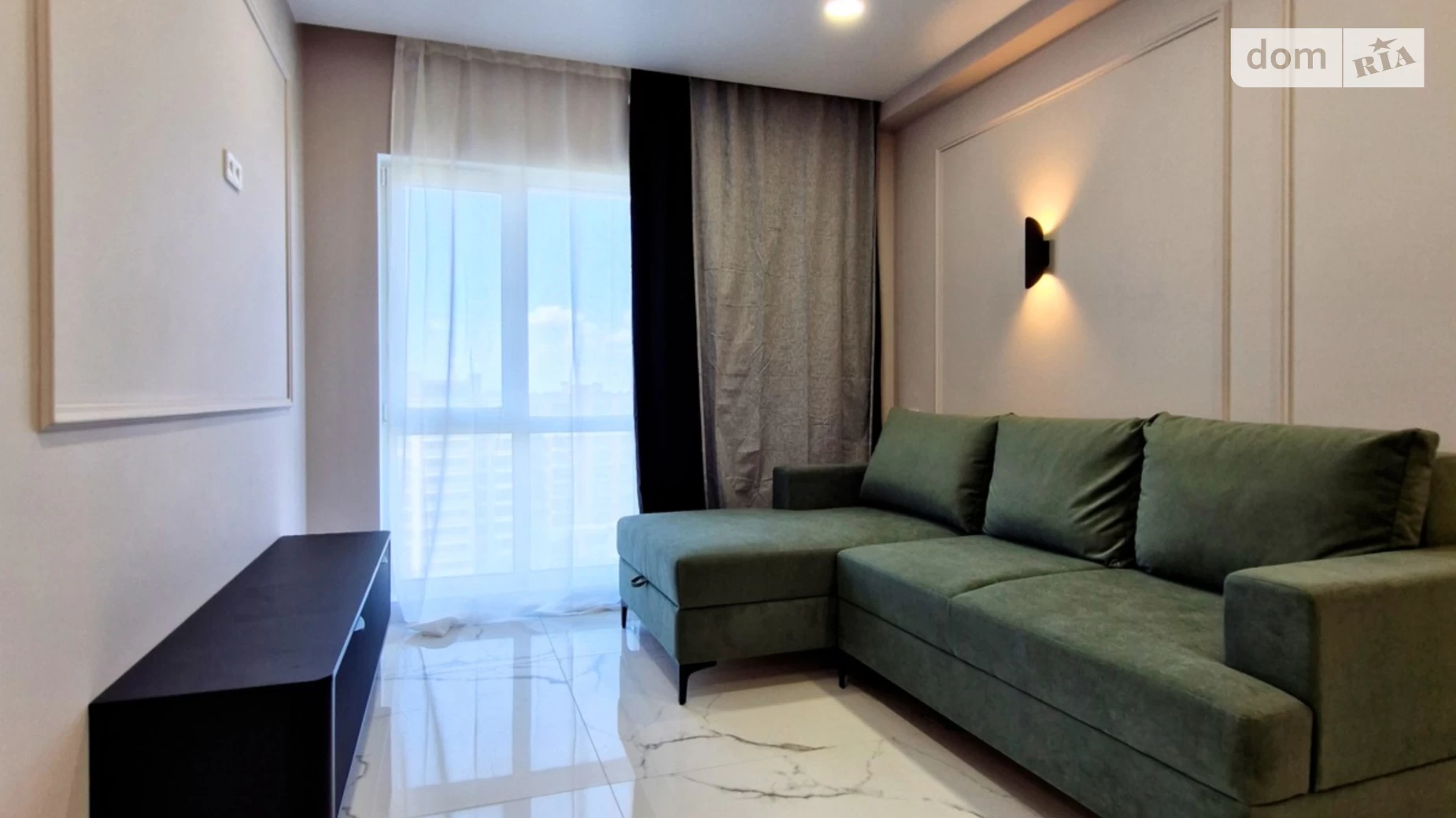 Продается 1-комнатная квартира 41 кв. м в Киеве, ул. Михаила Максимовича, 28Е - фото 2