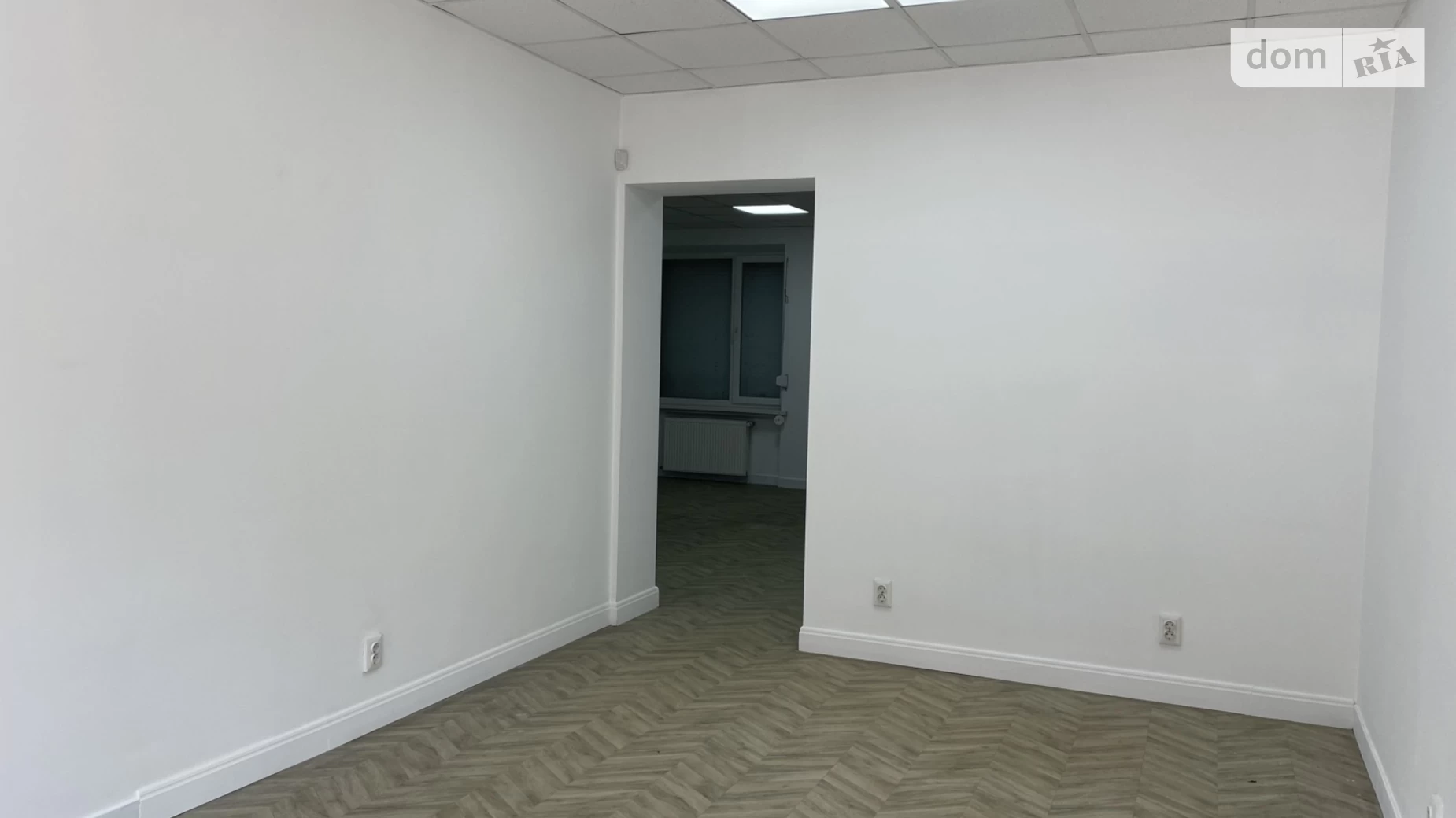 Сдается в аренду офис 56.5 кв. м в бизнес-центре, цена: 1000 $ - фото 3