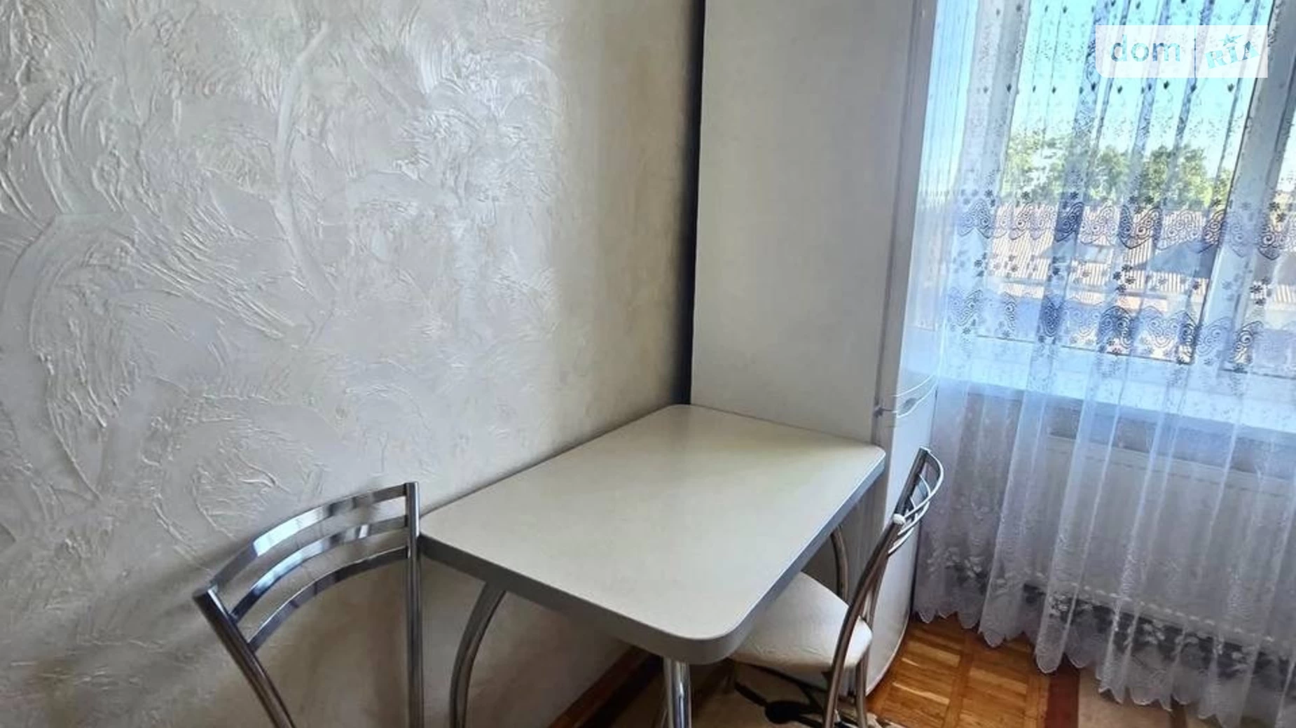 2-комнатная квартира 50 кв. м в Тернополе, ул. Микулинецкая, 109 - фото 4