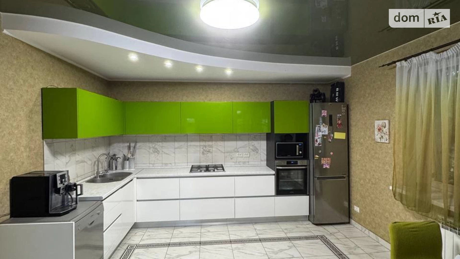 Продается дом на 2 этажа 196.7 кв. м с камином, цена: 95000 $ - фото 2